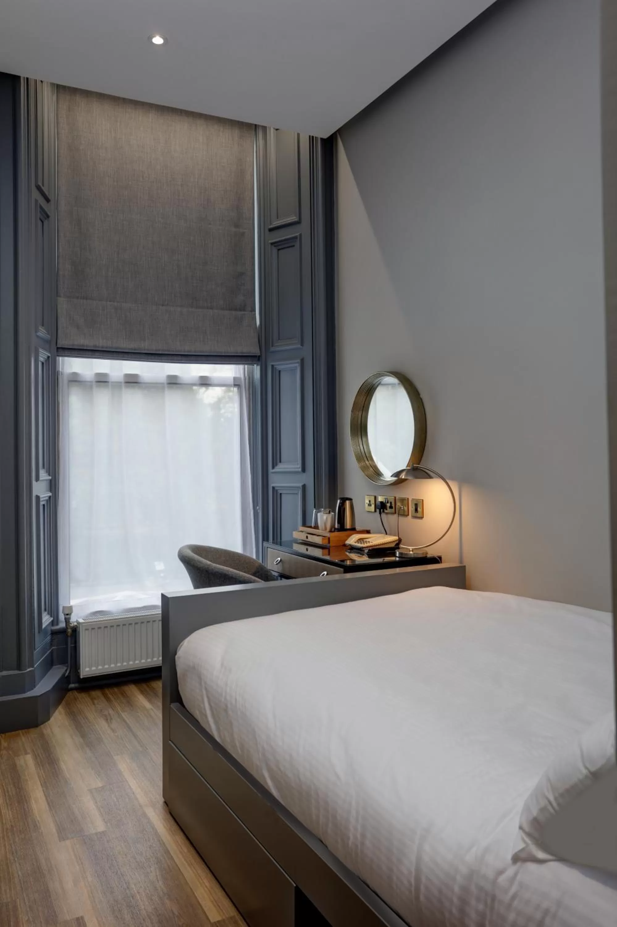 Bedroom, Bed in Bruntsfield Hotel