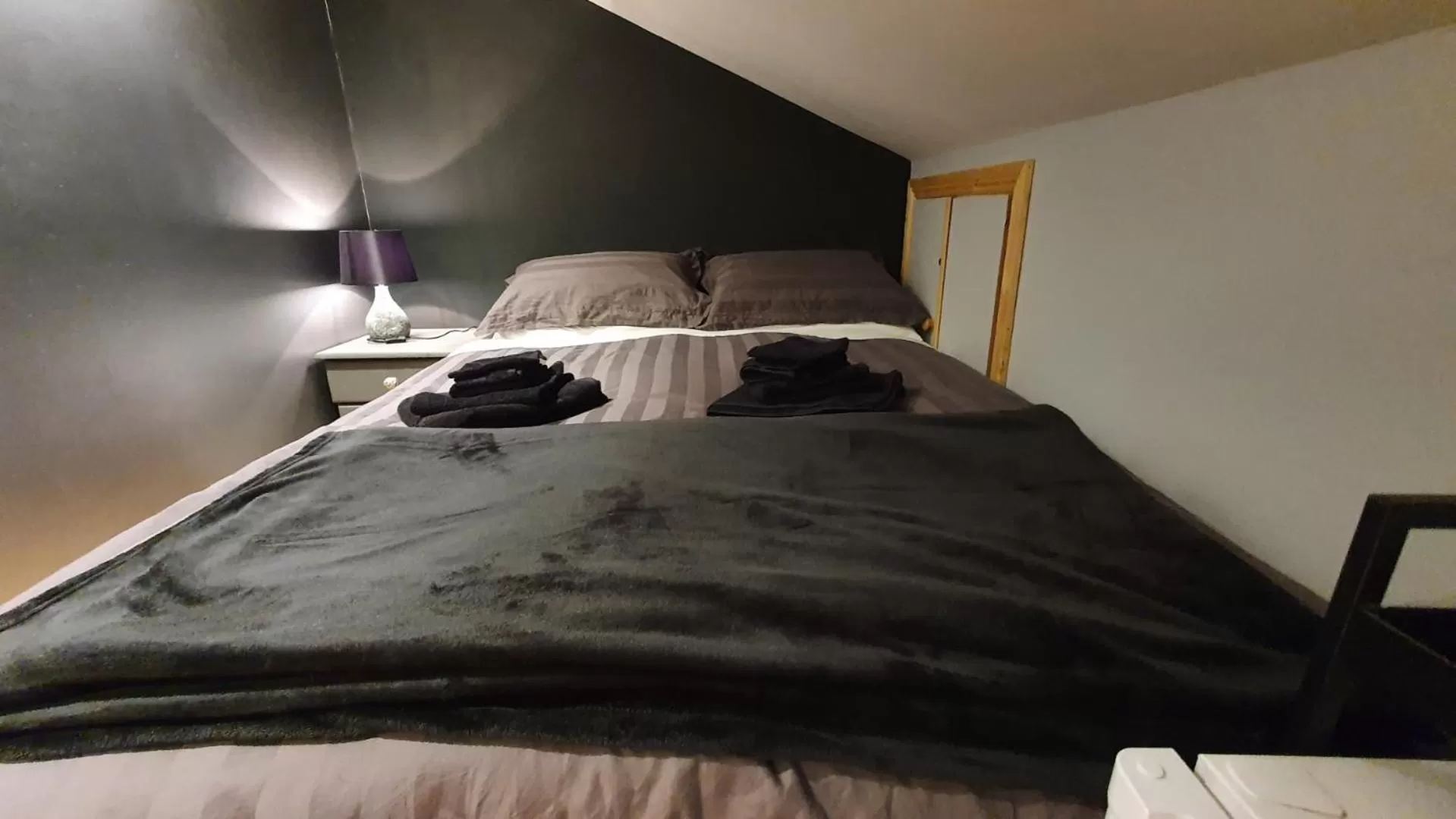 Bed in Forest Hills Lodge