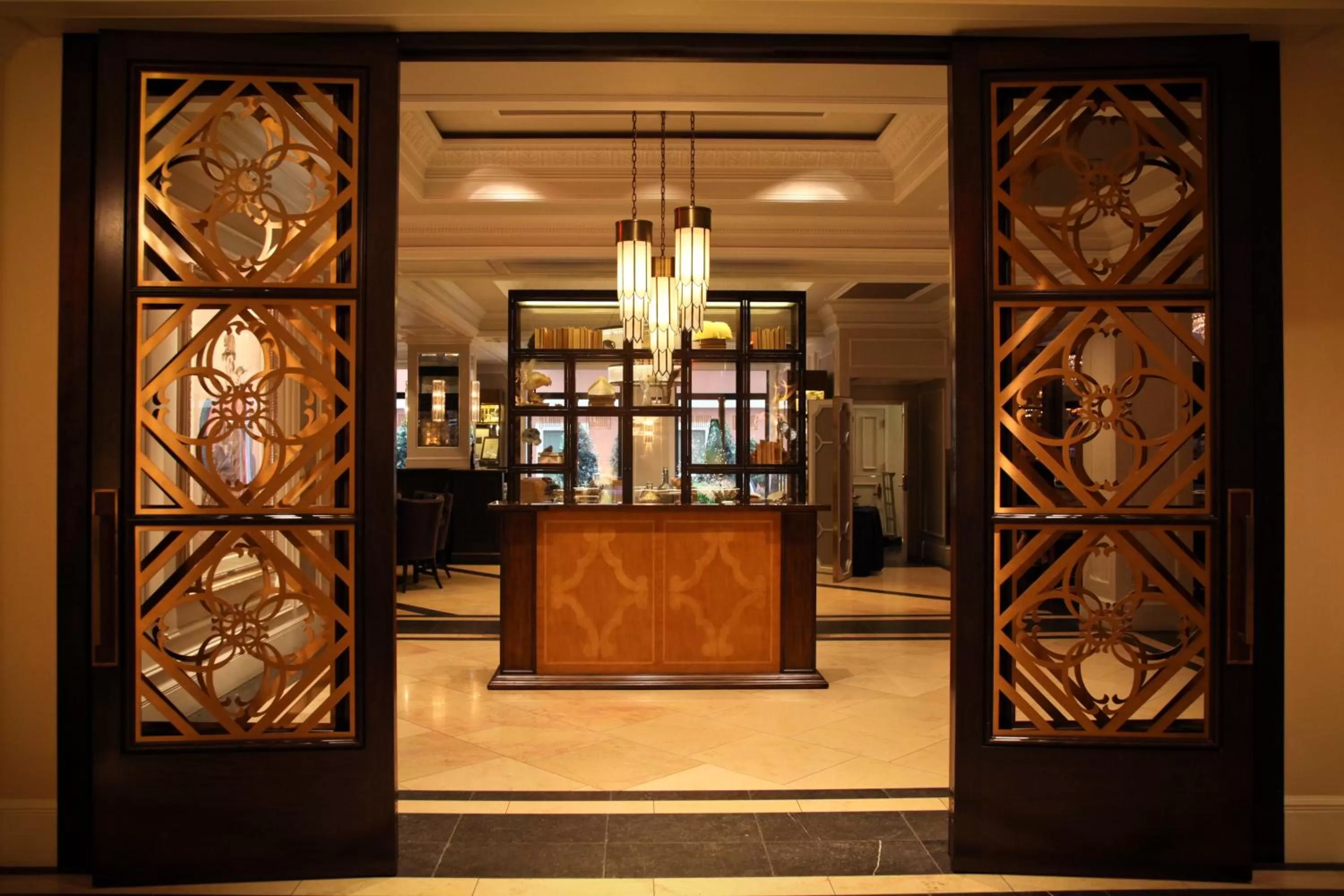 Restaurant/places to eat in Hotel Monteleone