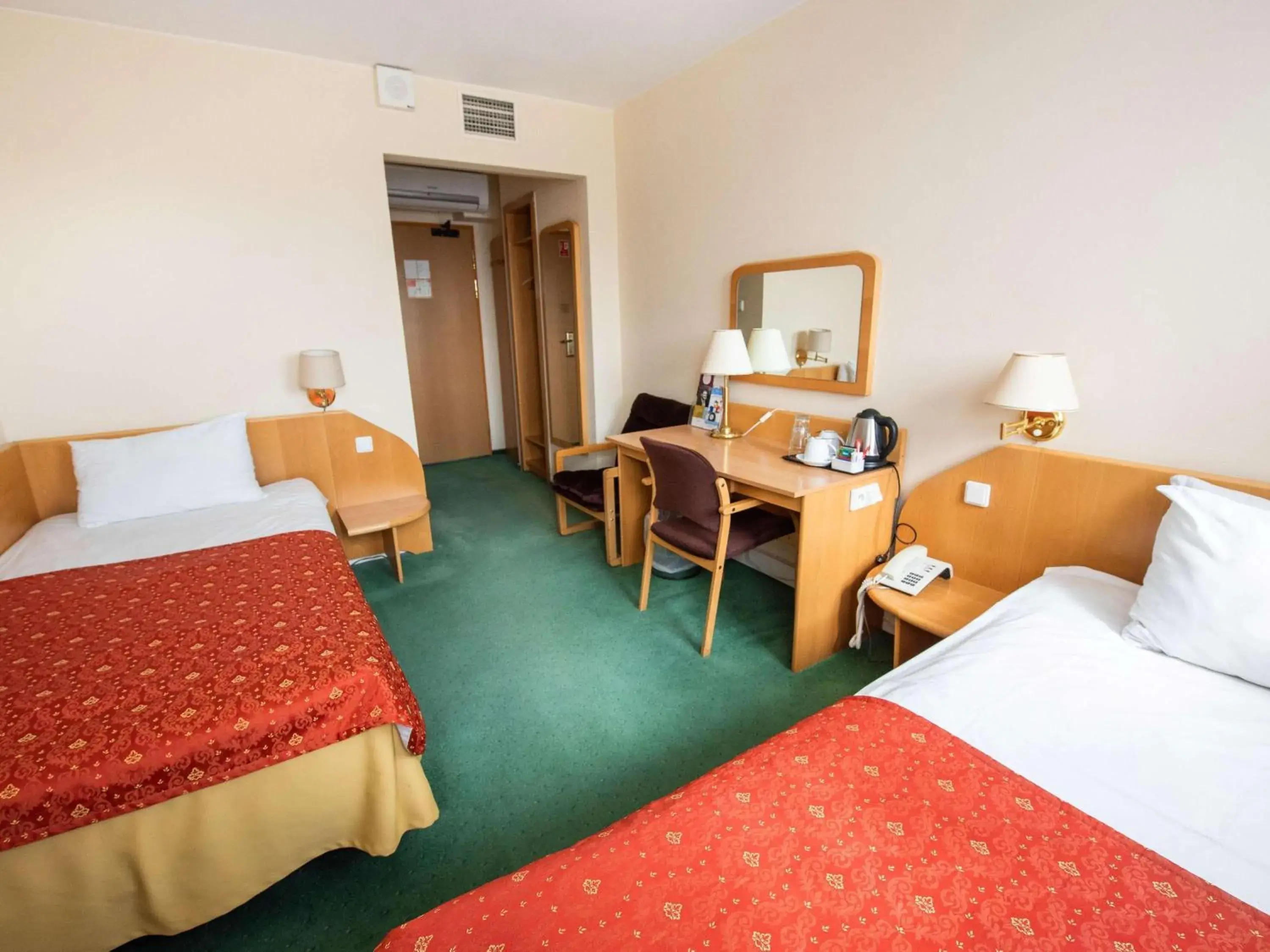 Bedroom, Bed in Mercure Opole