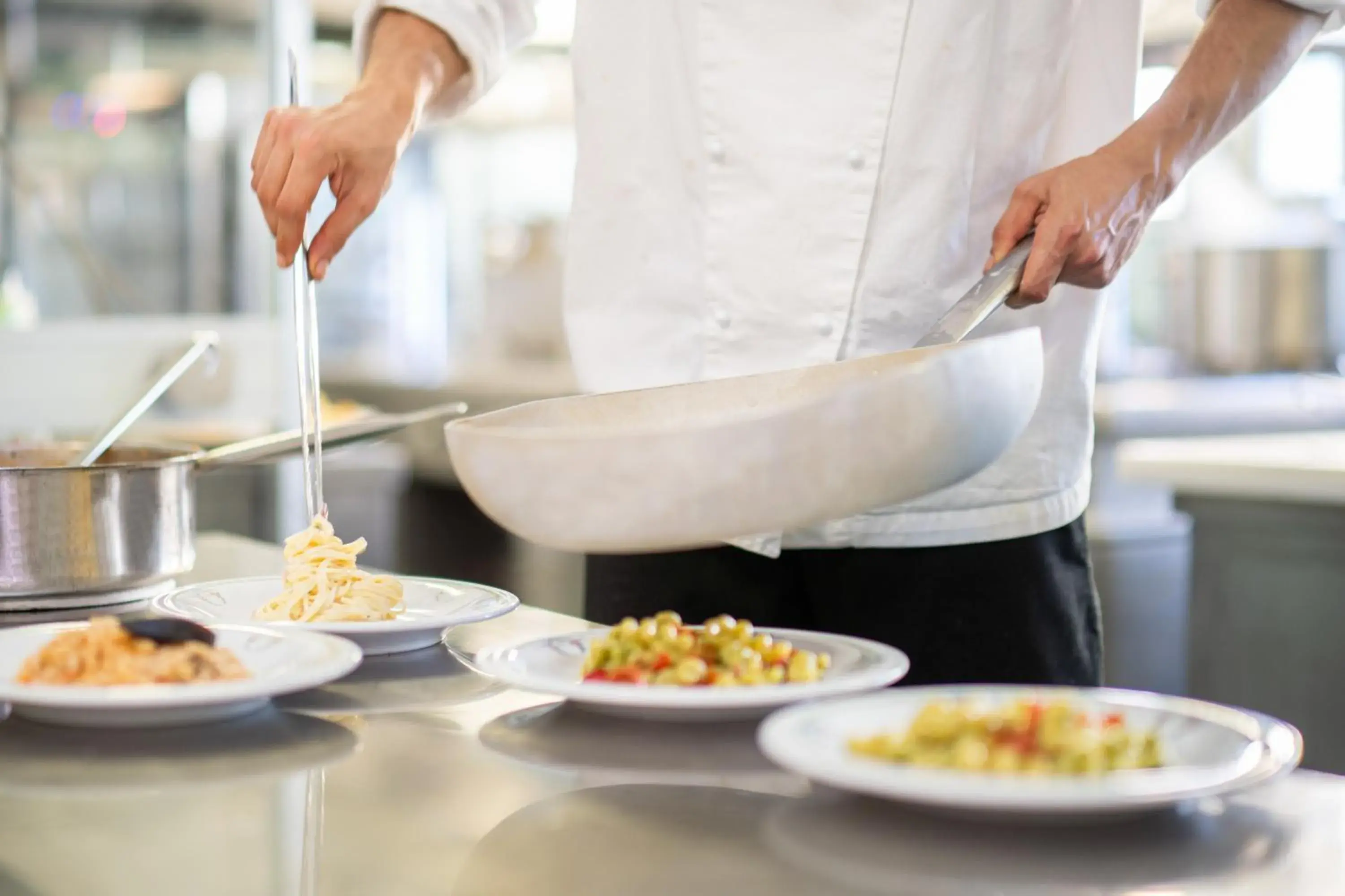 Kitchen or kitchenette, Food in Hotel Ariston Molino Buja