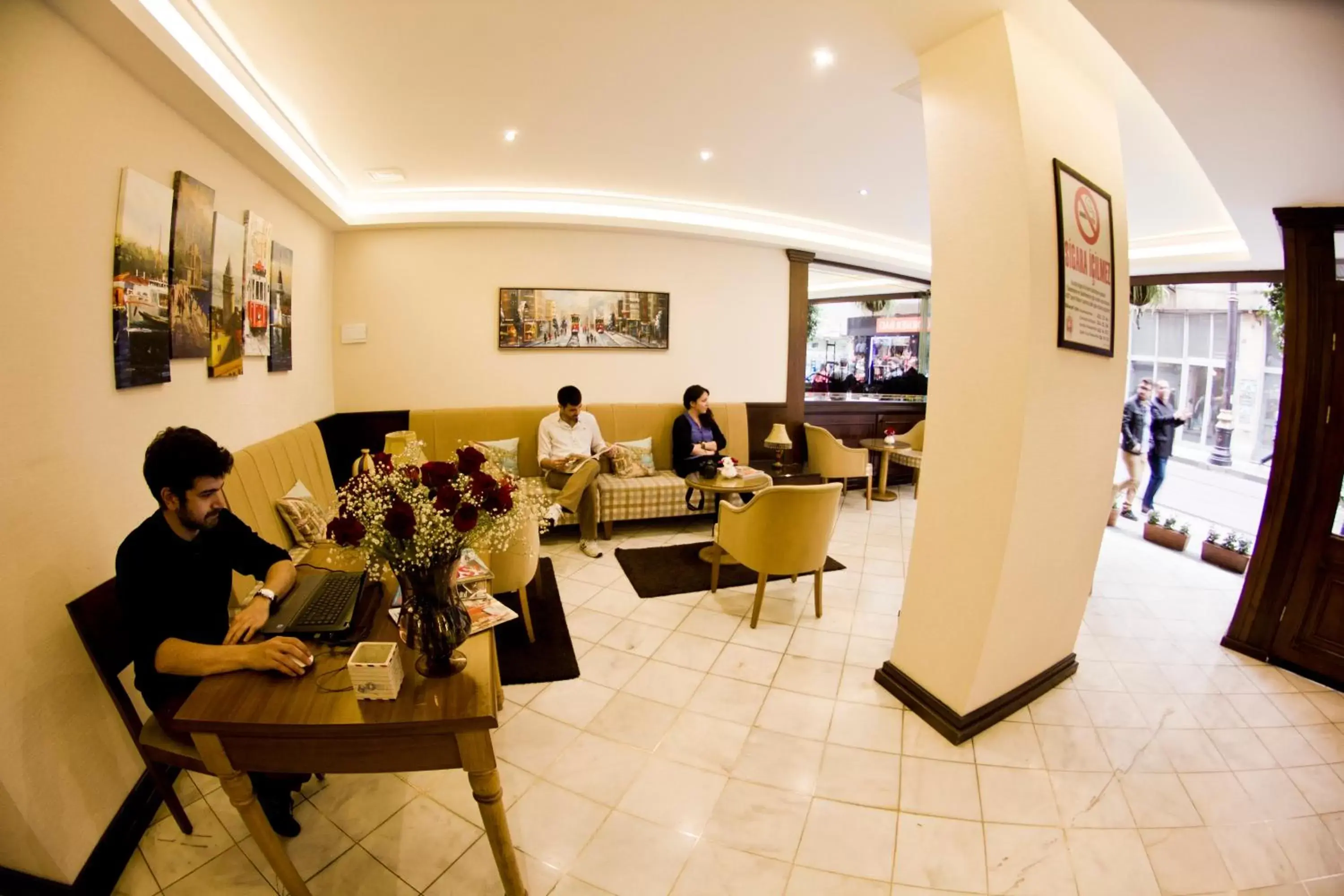 Lobby or reception, Restaurant/Places to Eat in Ilkay Hotel