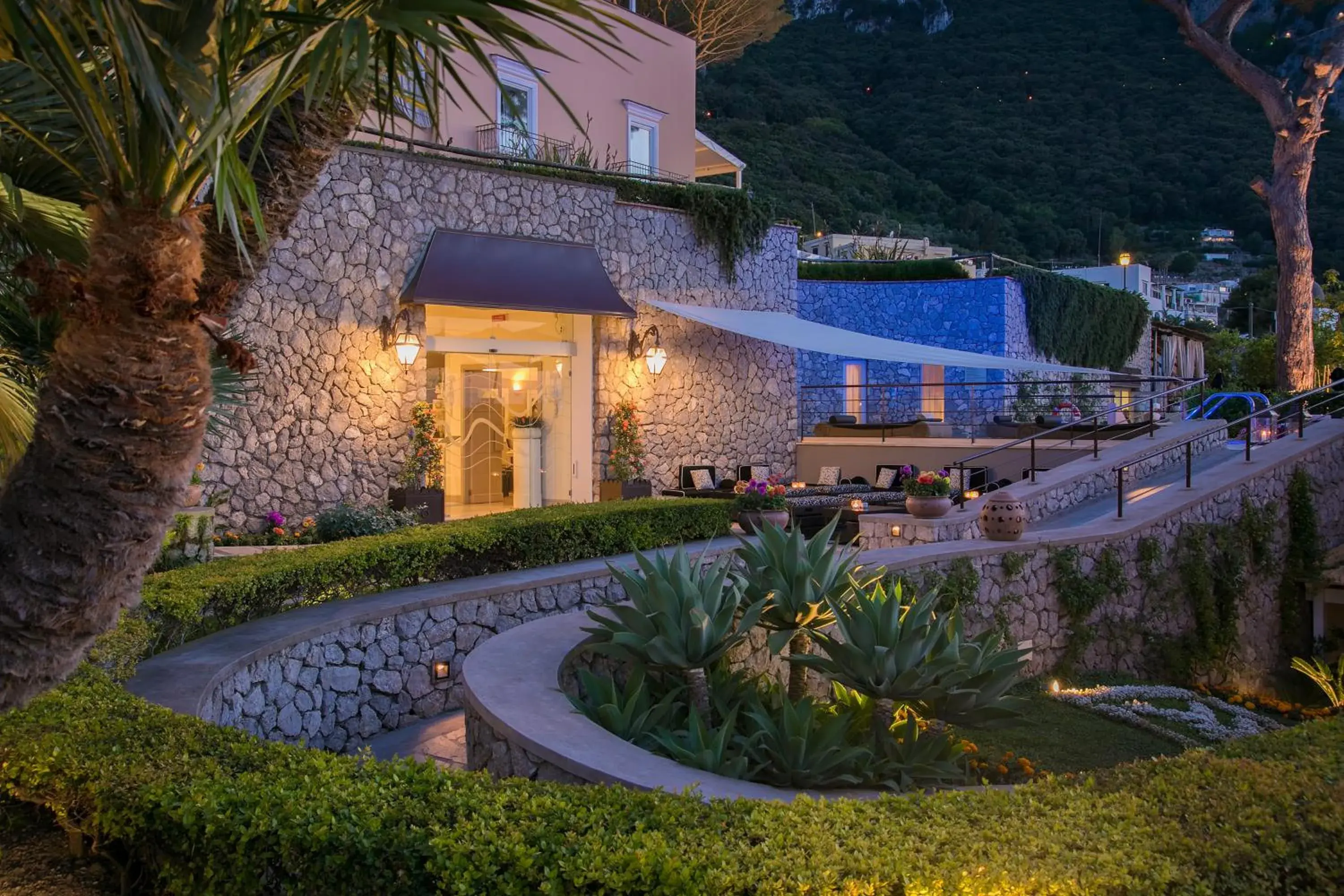 Lounge or bar, Property Building in Villa Marina Capri Hotel & Spa