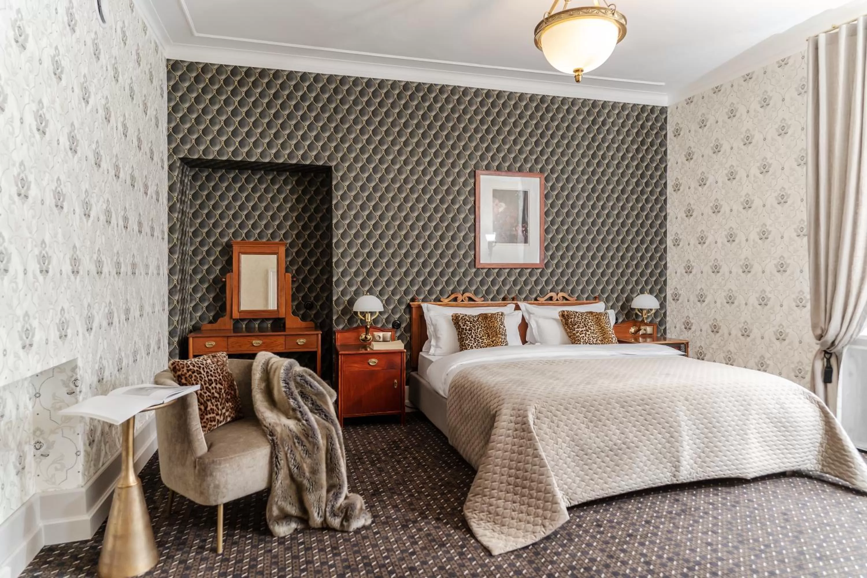 Photo of the whole room, Bed in Hotel H15 Francuski Old Town - Destigo Hotels