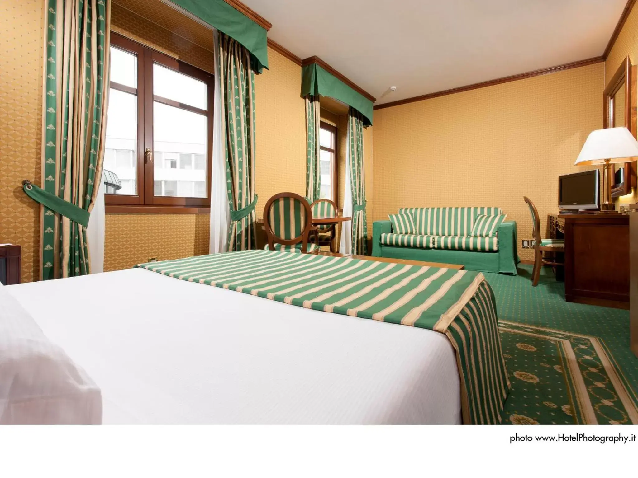 Photo of the whole room, Bed in Grand Hotel Trento