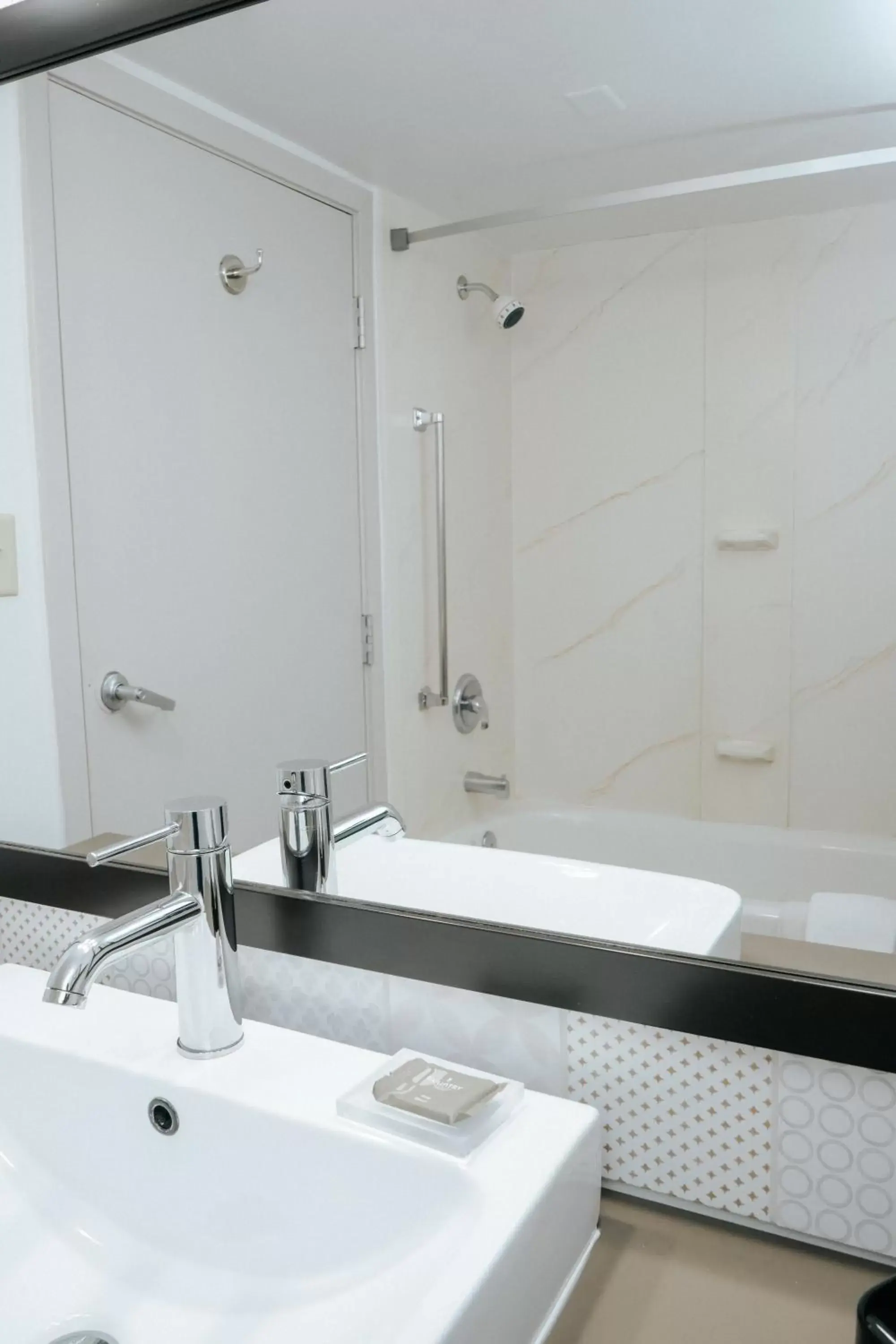 Shower, Bathroom in Country Inn & Suites by Radisson, Myrtle Beach, SC