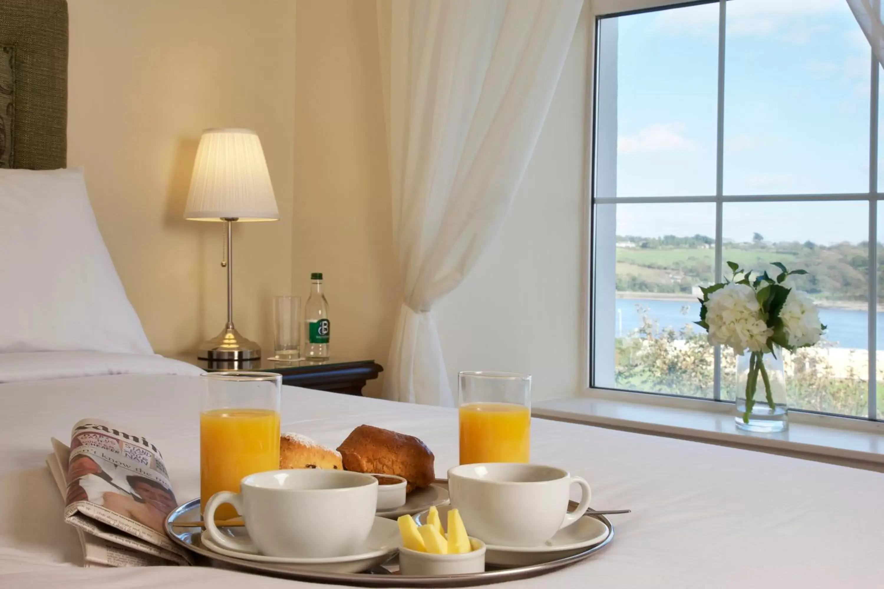 Bed, Breakfast in Walter Raleigh Hotel