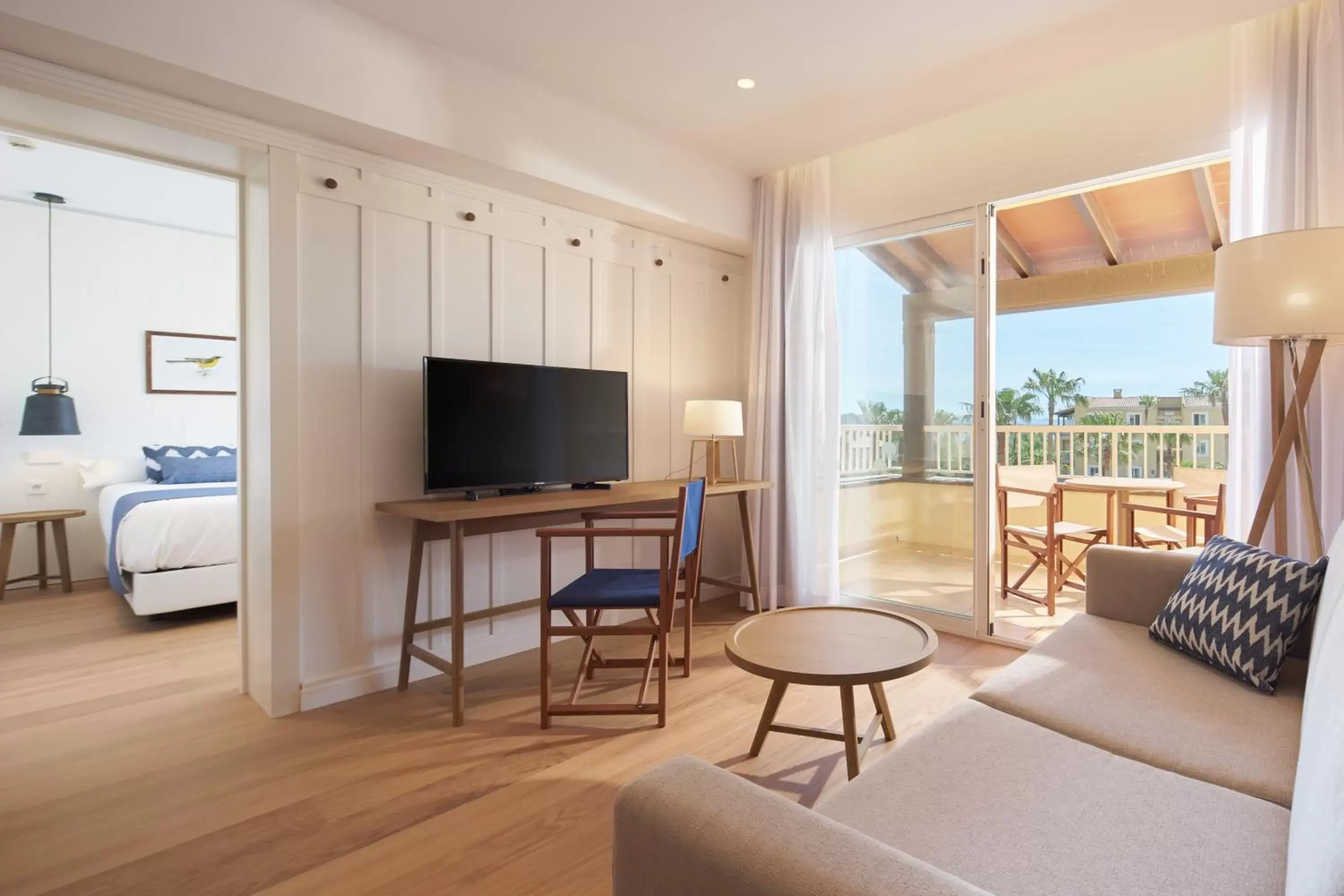 Dining area, TV/Entertainment Center in Club del Sol Aparthotel