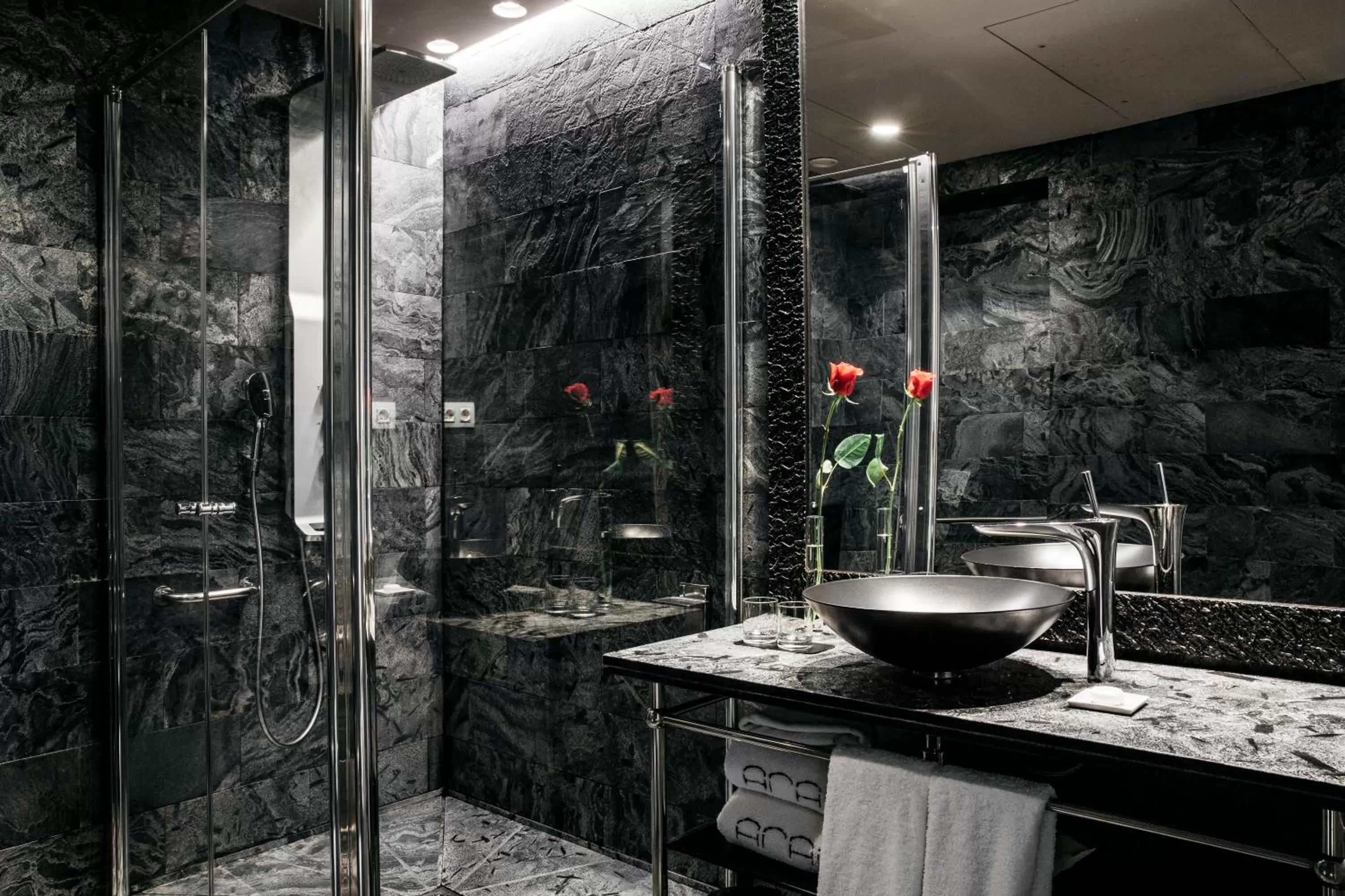 Shower in Aparthotel Arai 4* Superior