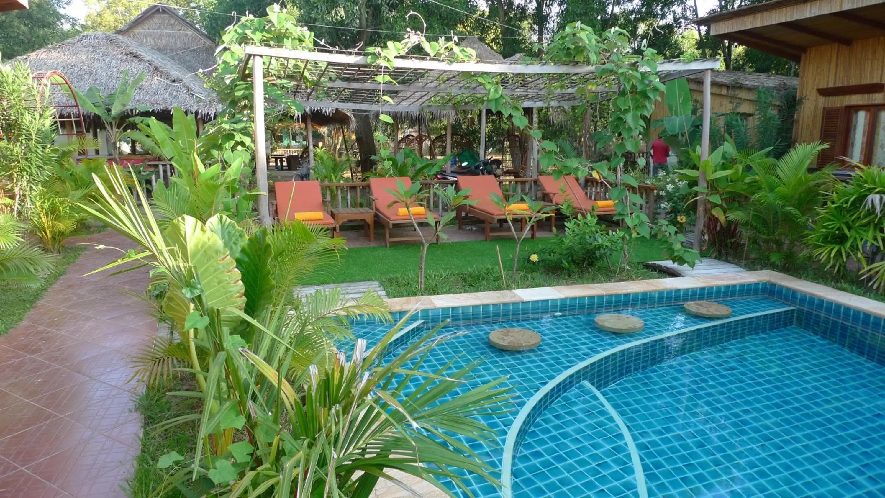 Garden view, Pool View in Sok Sabay Resort