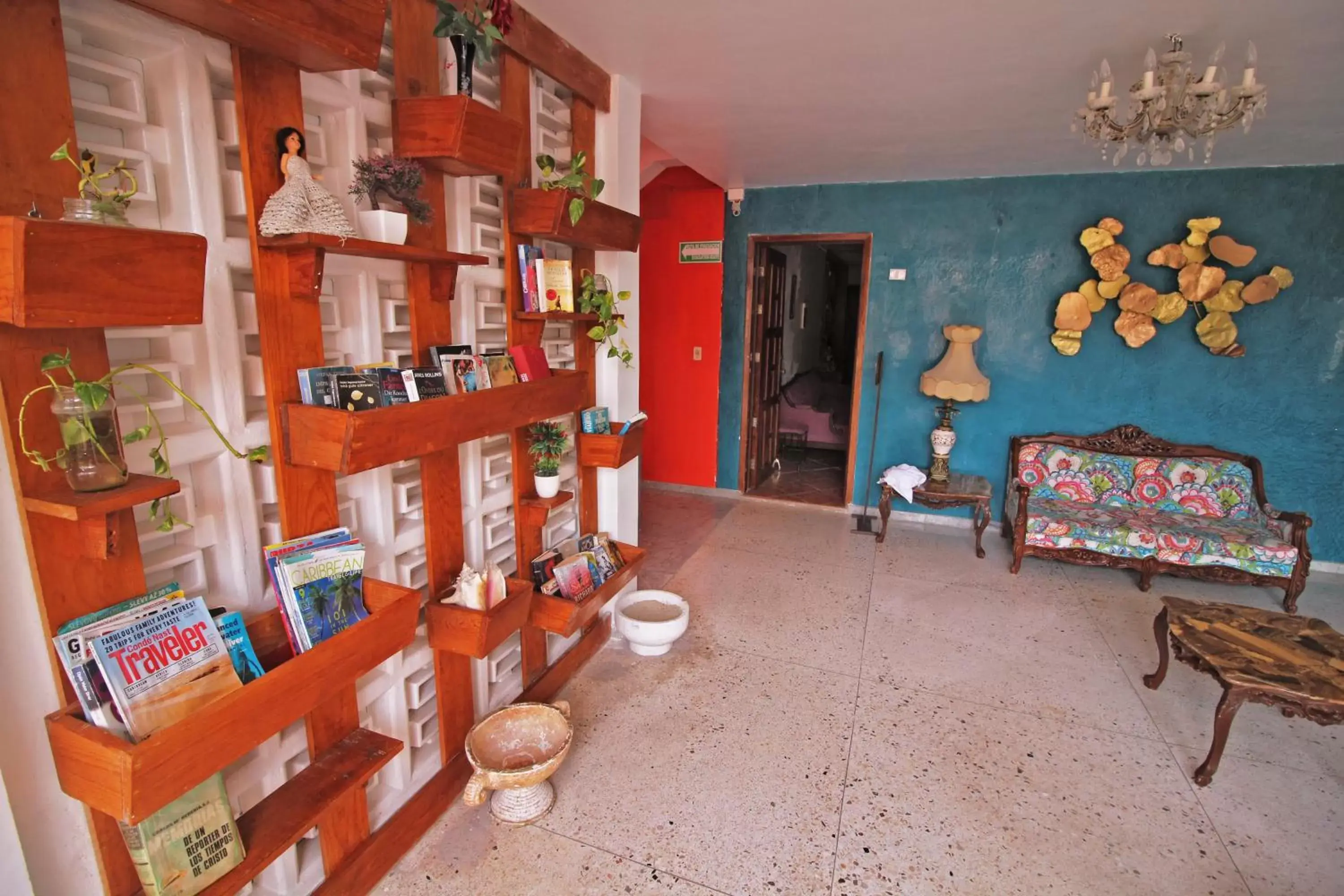 Communal lounge/ TV room in Hotel Mary Carmen