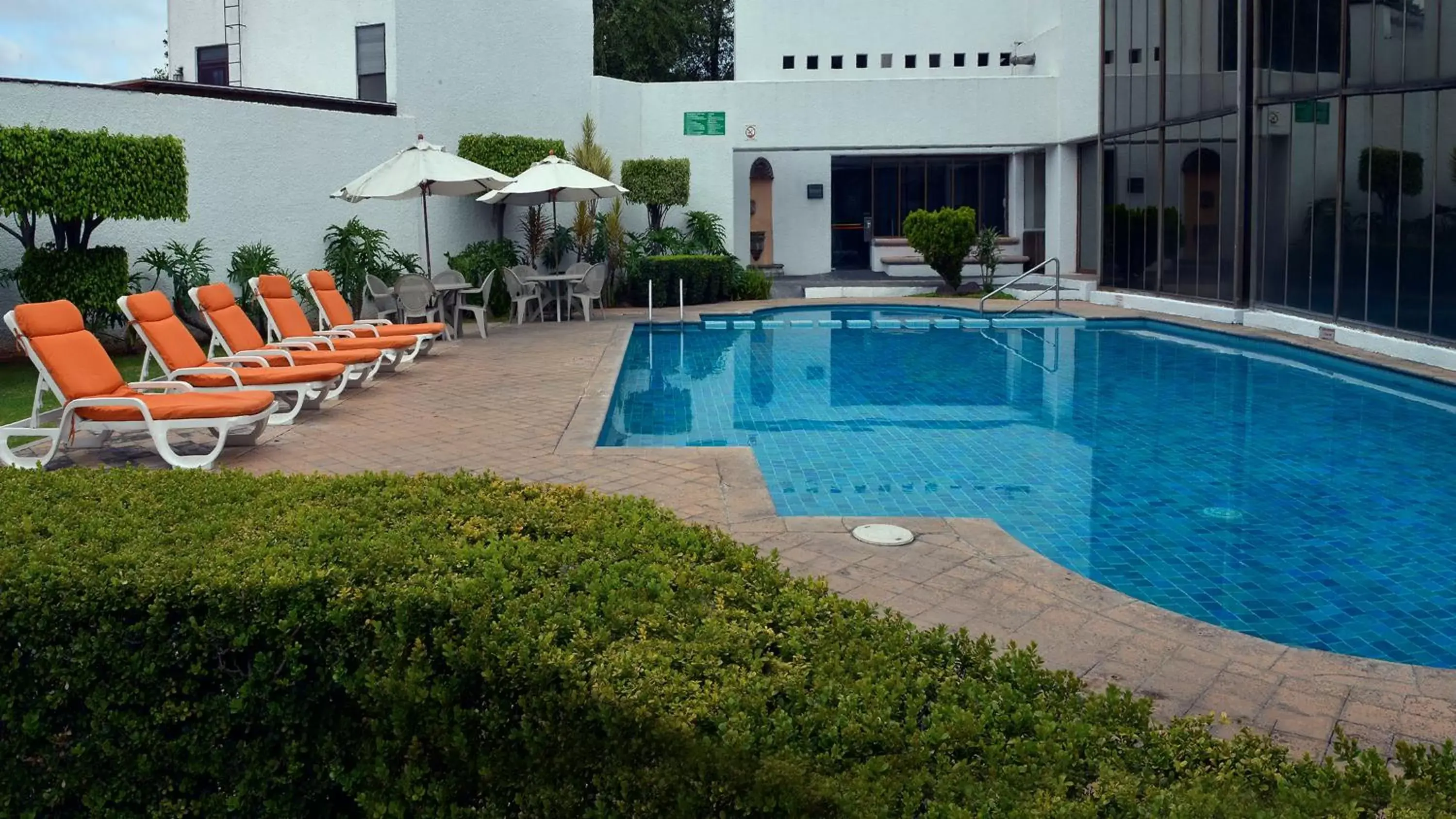 Swimming pool in Holiday Inn Morelia, an IHG Hotel