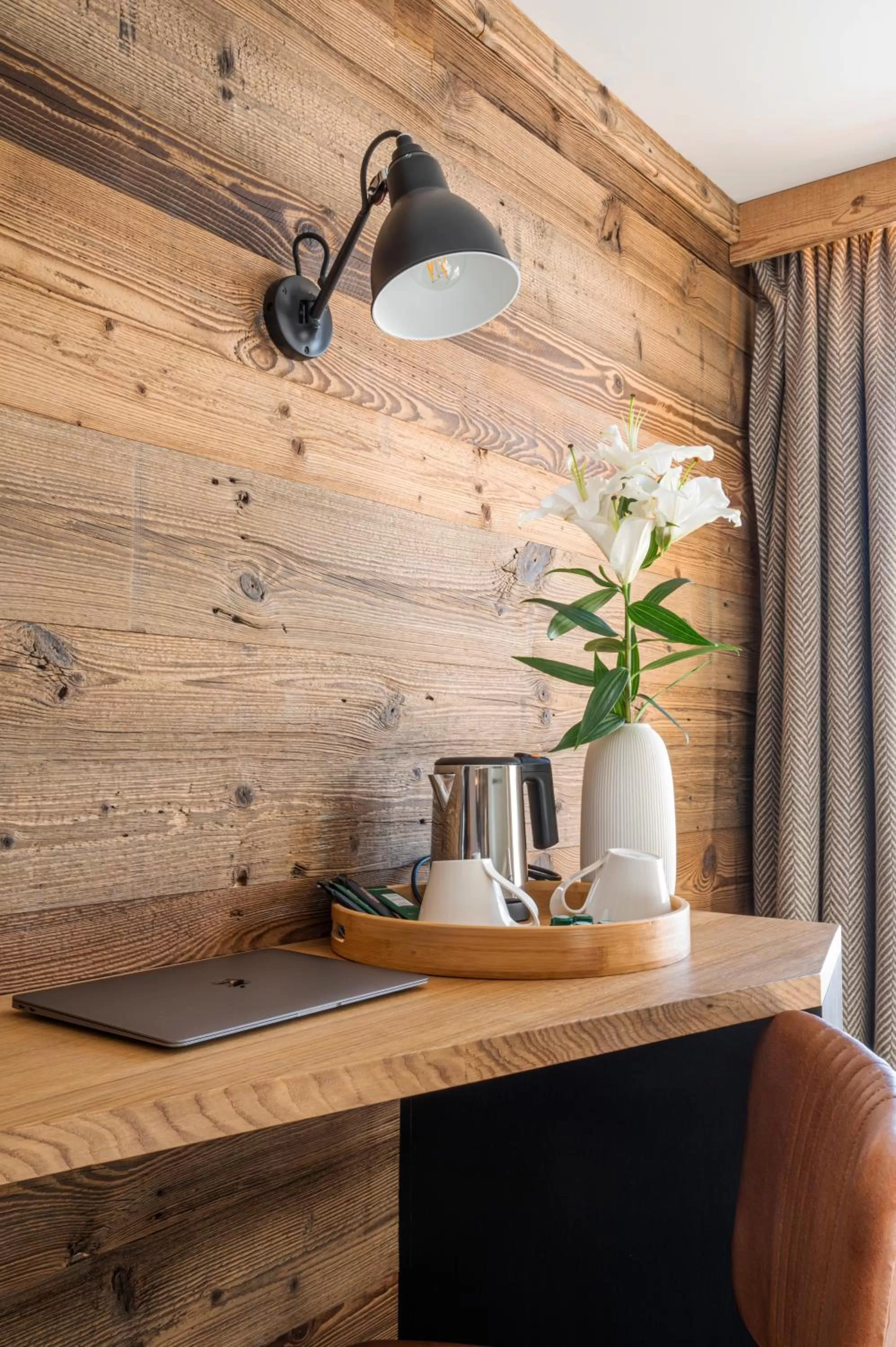 Bedroom in Hôtel Le Levanna by Les Etincelles