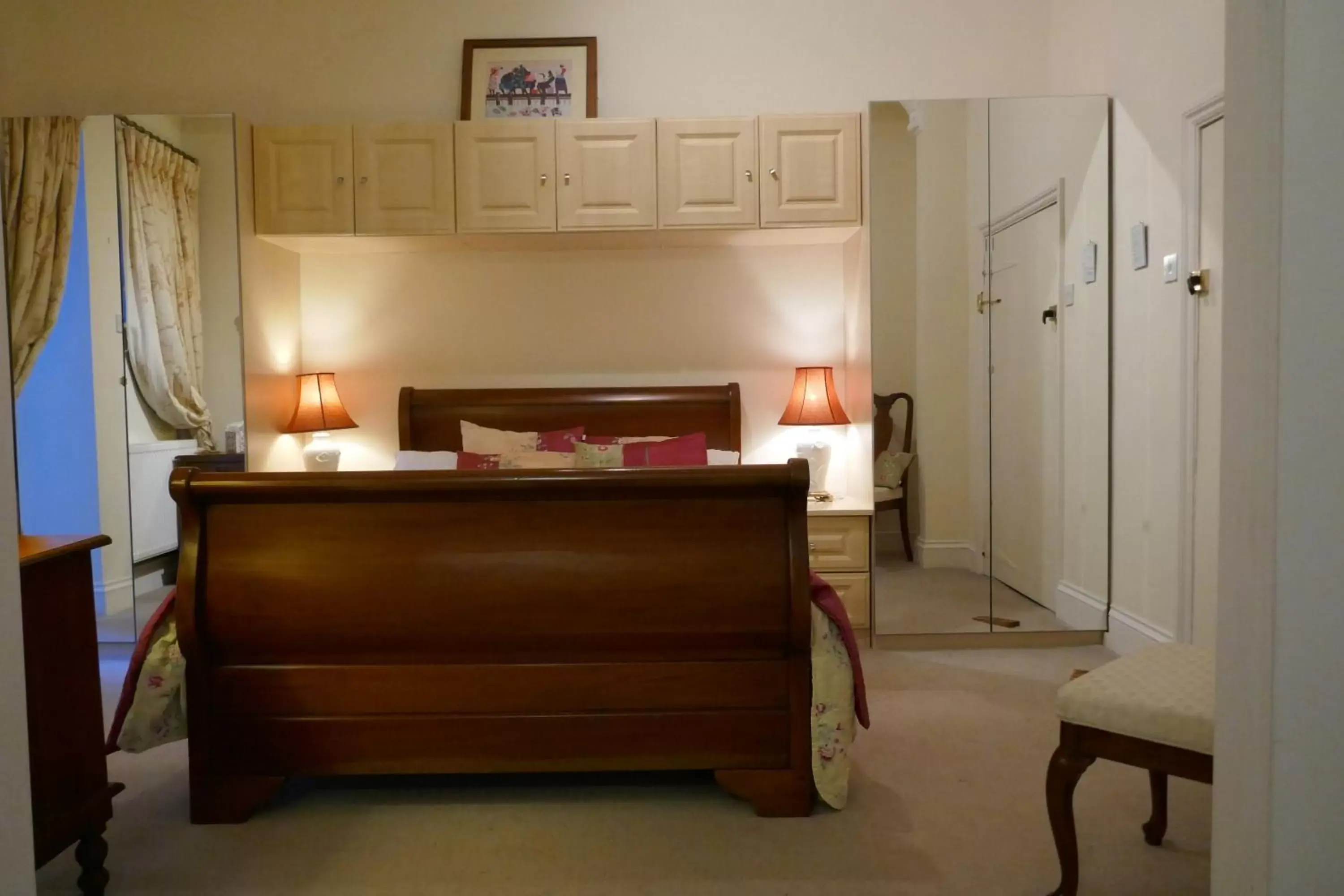 Bedroom, Lobby/Reception in Kerrington House