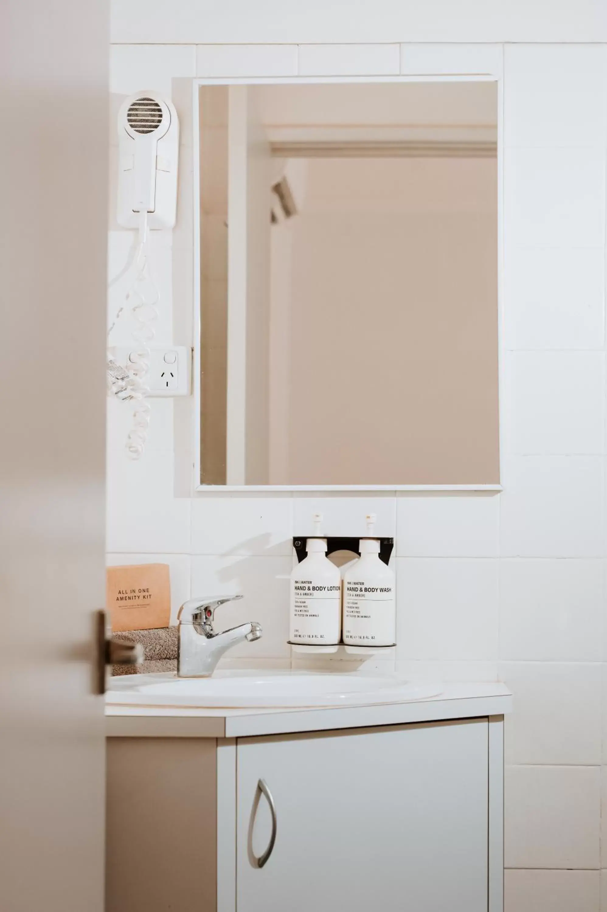 Bathroom in Hedland Hotel