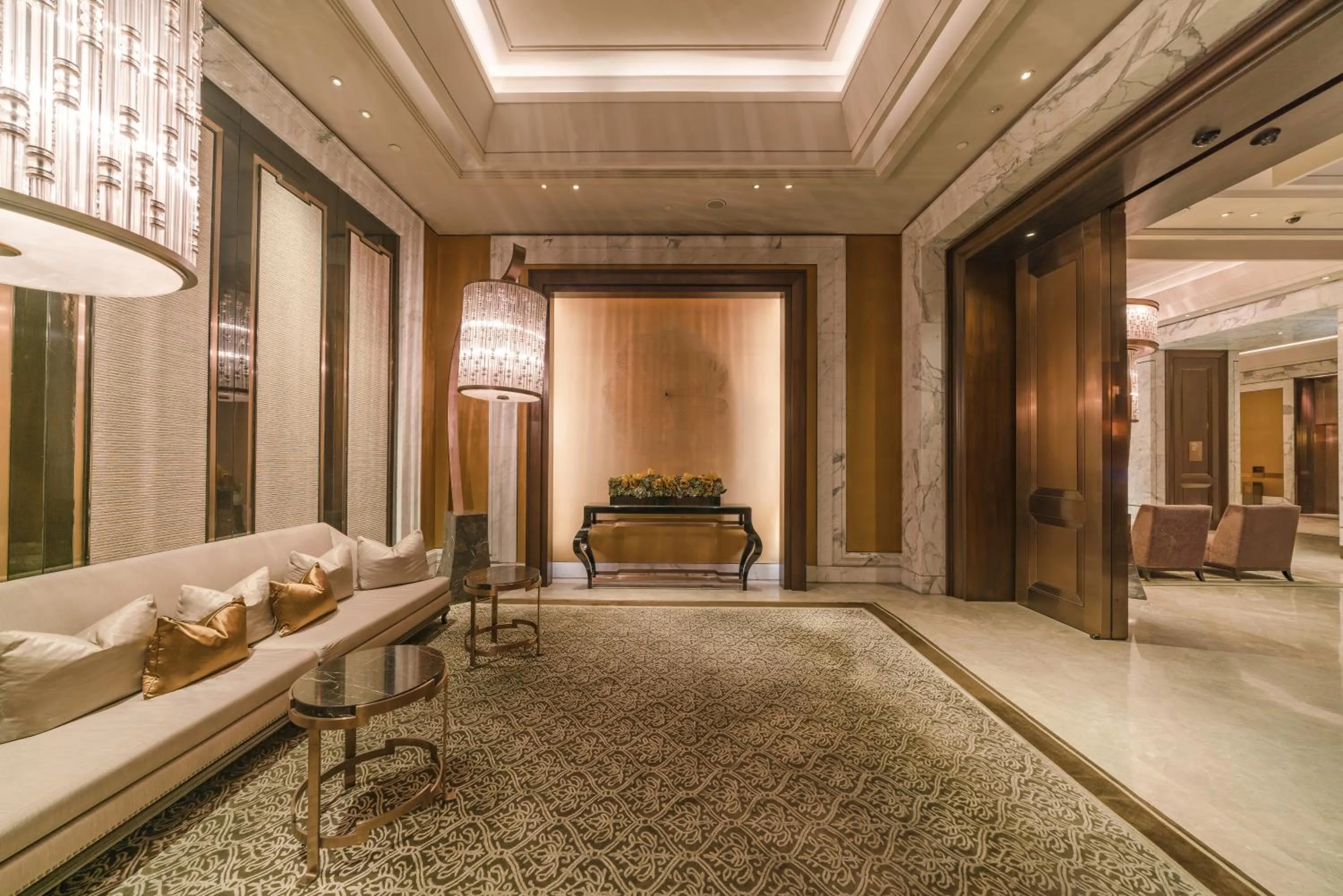 Facade/entrance in IFC Residence