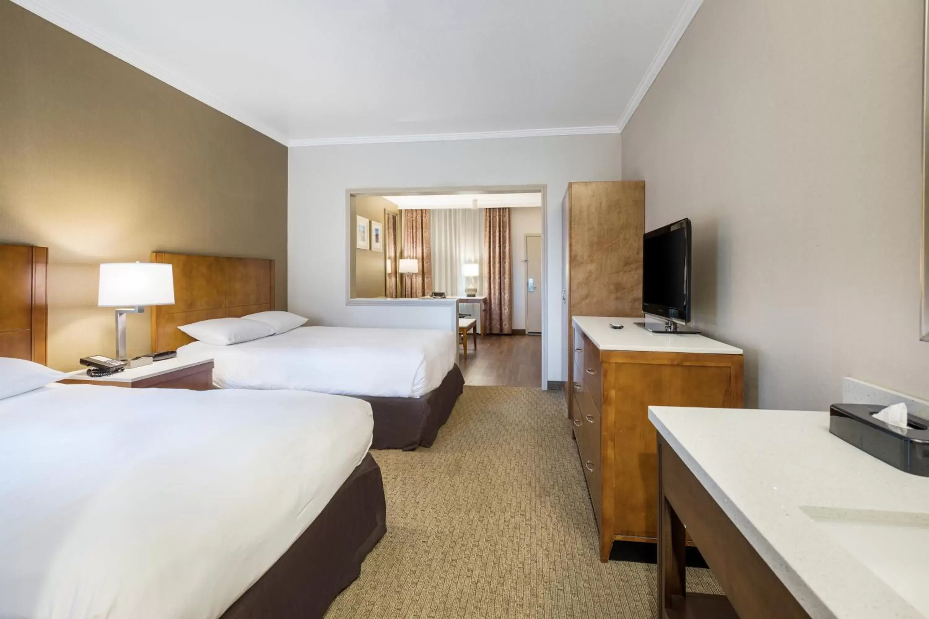 MainStay Suites John Wayne Airport, a Choice Hotel