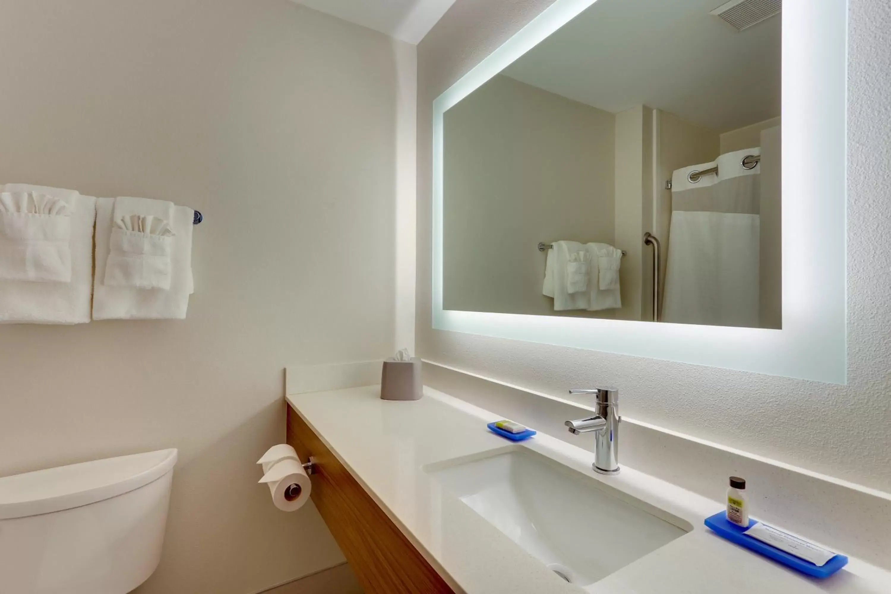 Bathroom in Holiday Inn Express - Cincinnati North - Monroe, an IHG Hotel
