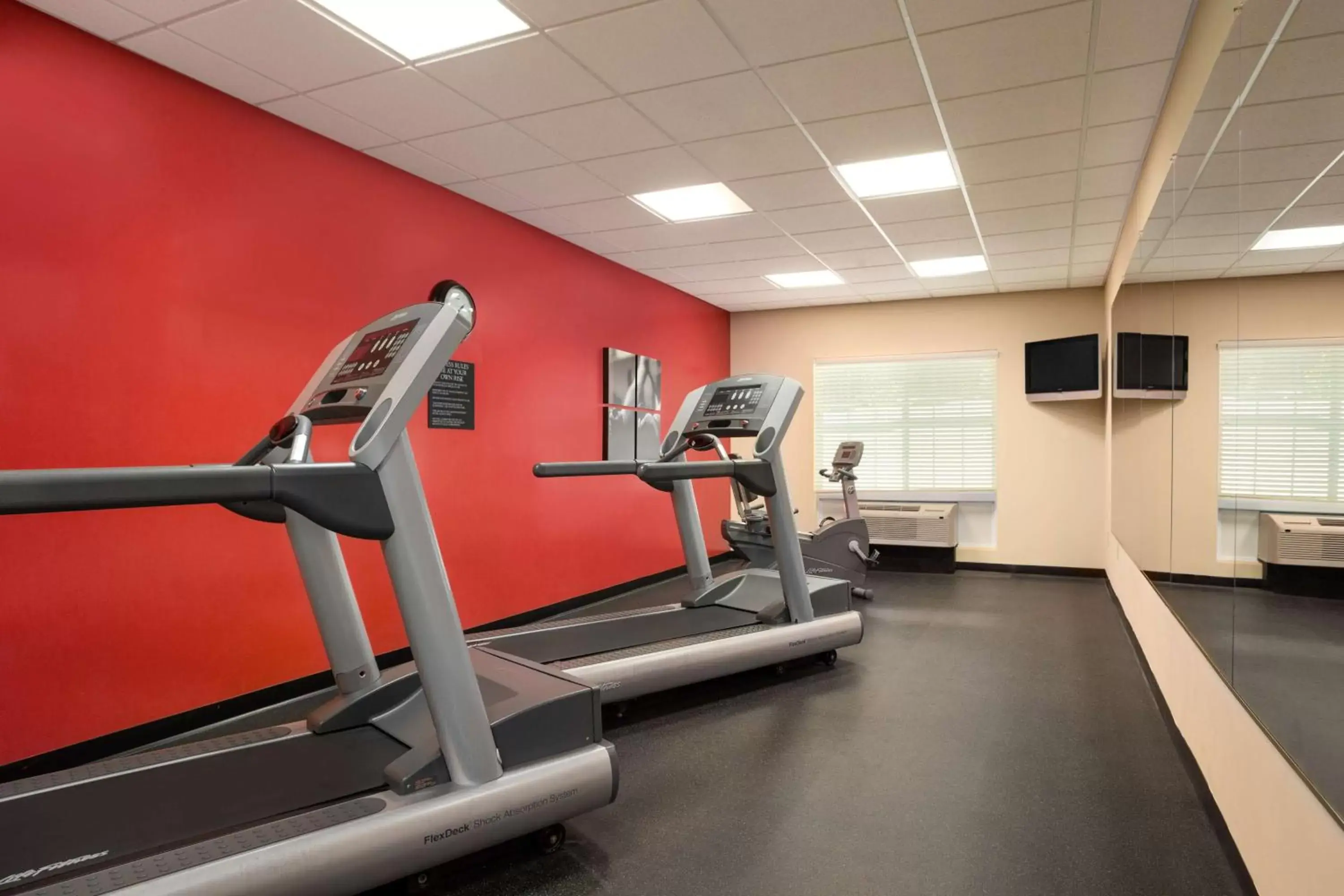 Activities, Fitness Center/Facilities in Country Inn & Suites by Radisson, Goodlettsville, TN