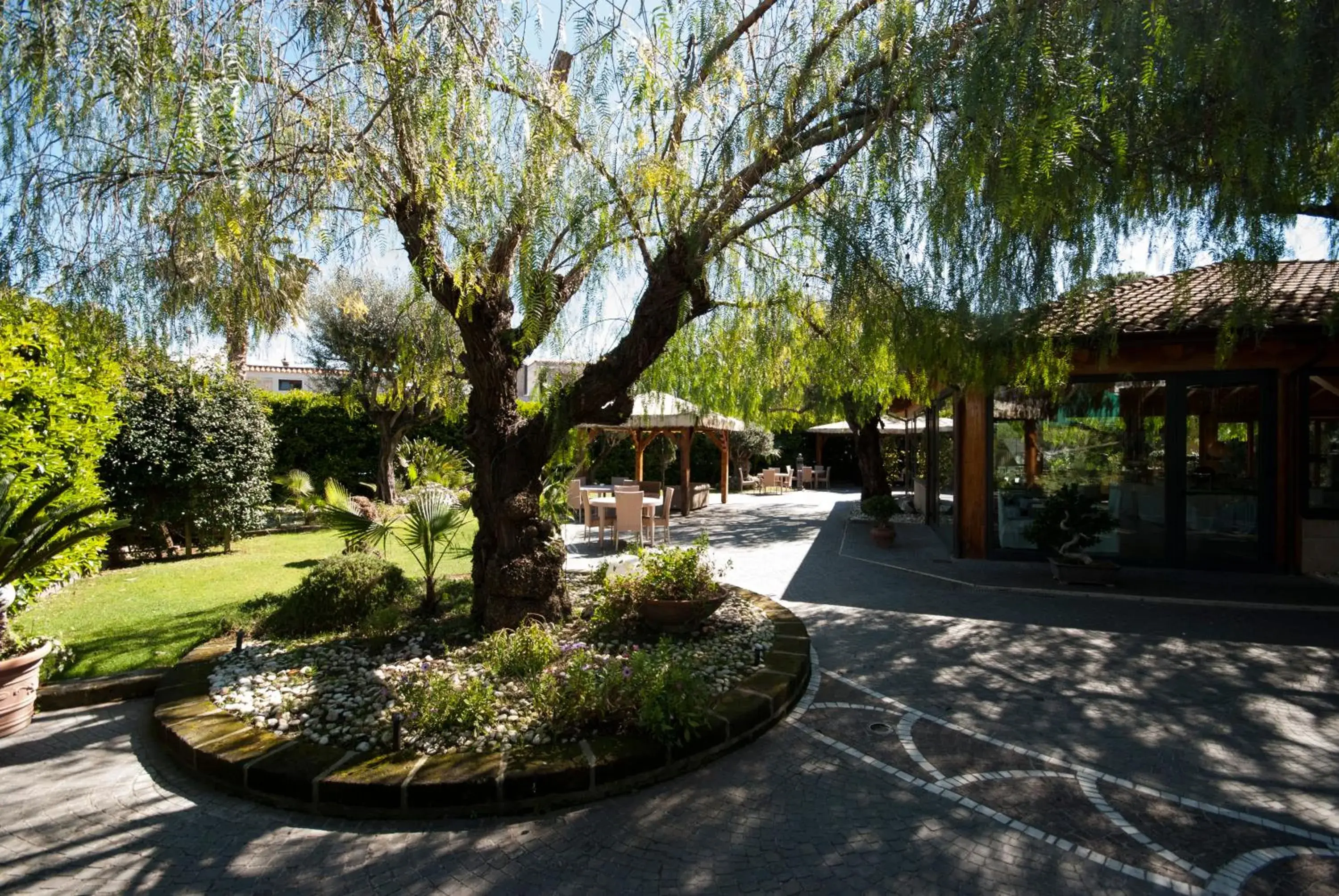 Patio, Garden in Hotel Casal Dell'Angelo