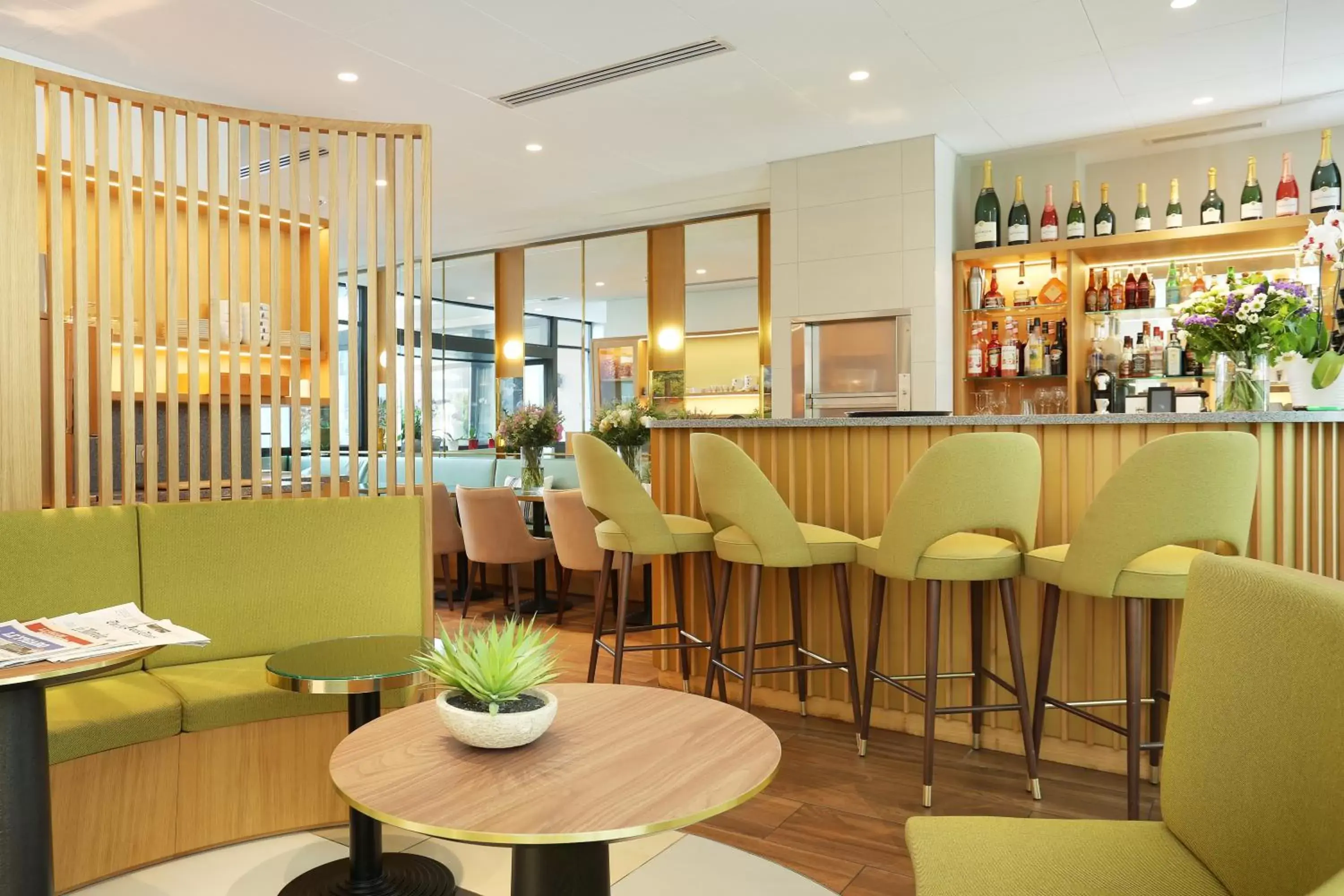 Lobby or reception, Lounge/Bar in Jardins de Mademoiselle Hôtel & Spa