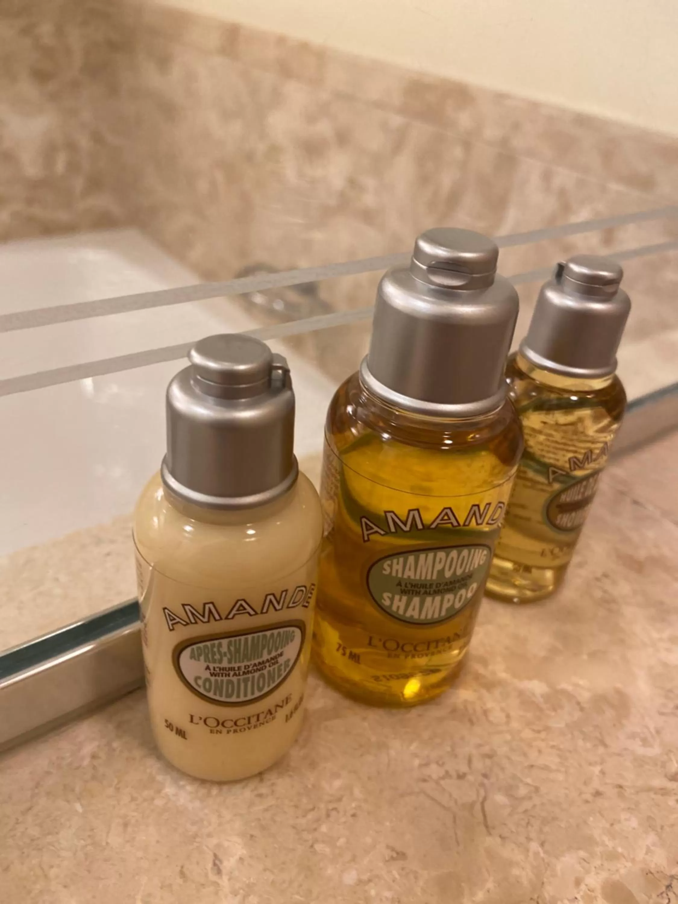 Shower in Four Seasons Hotel Miami - Luxury Private Residences