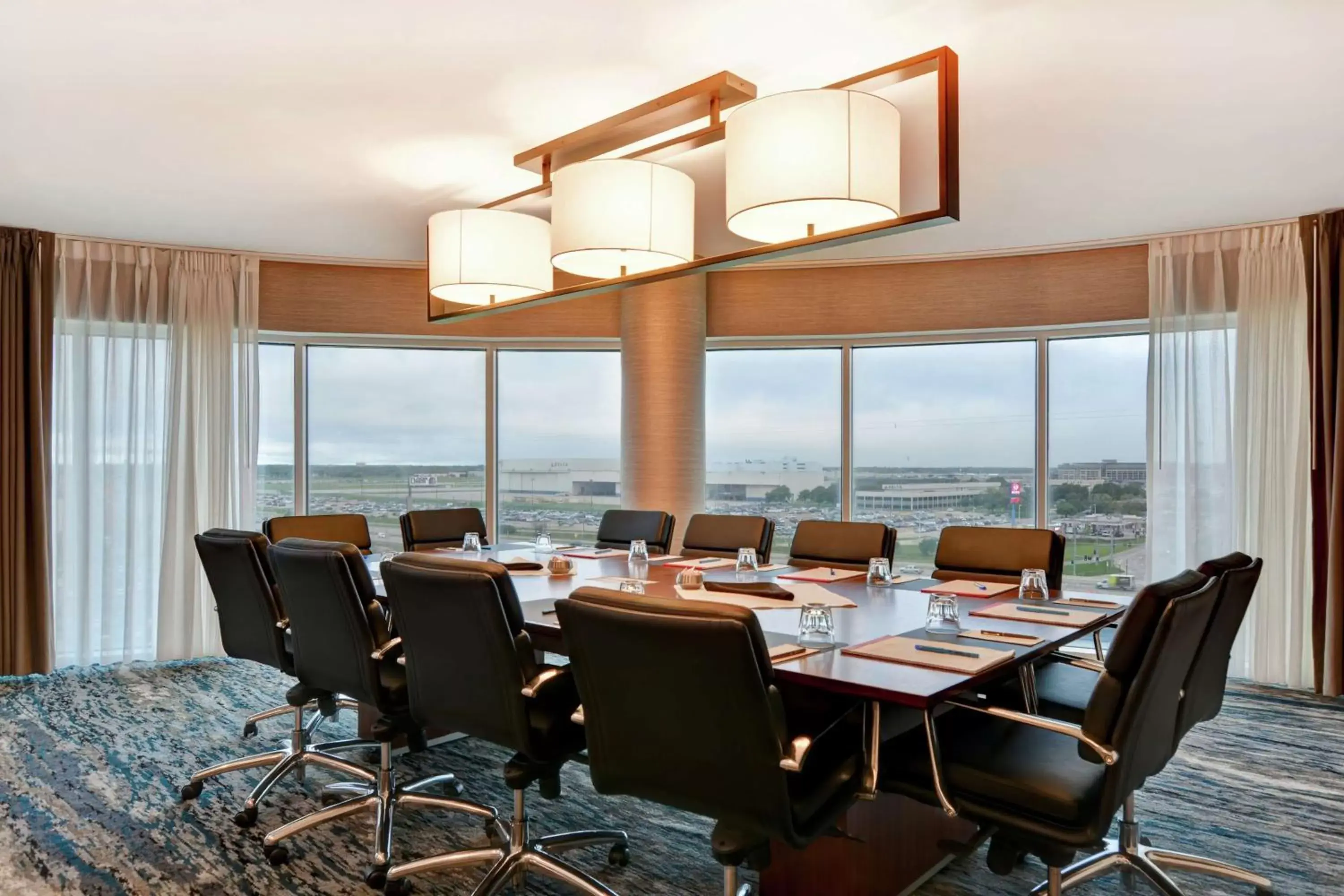 Meeting/conference room in Embassy Suites by Hilton Minneapolis Airport