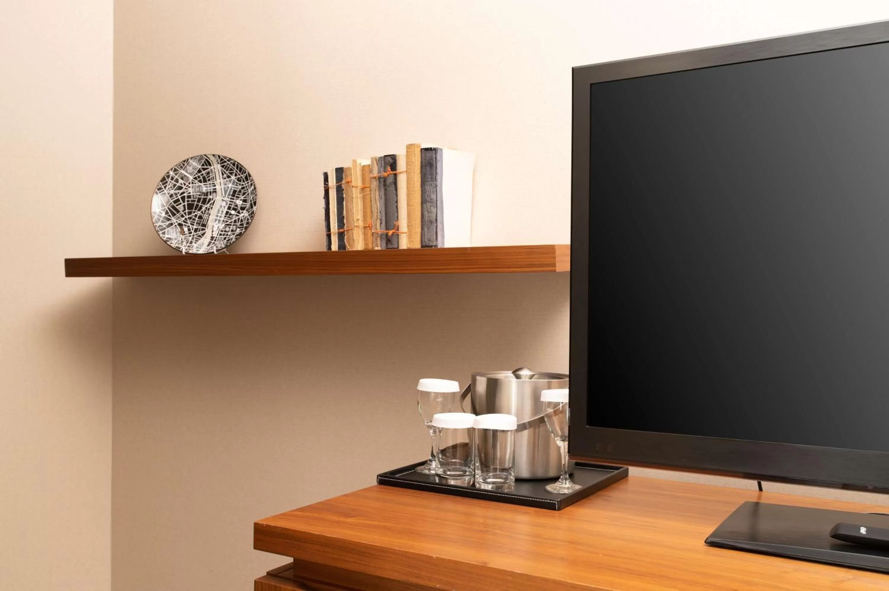 Bedroom in Hilton London Wembley