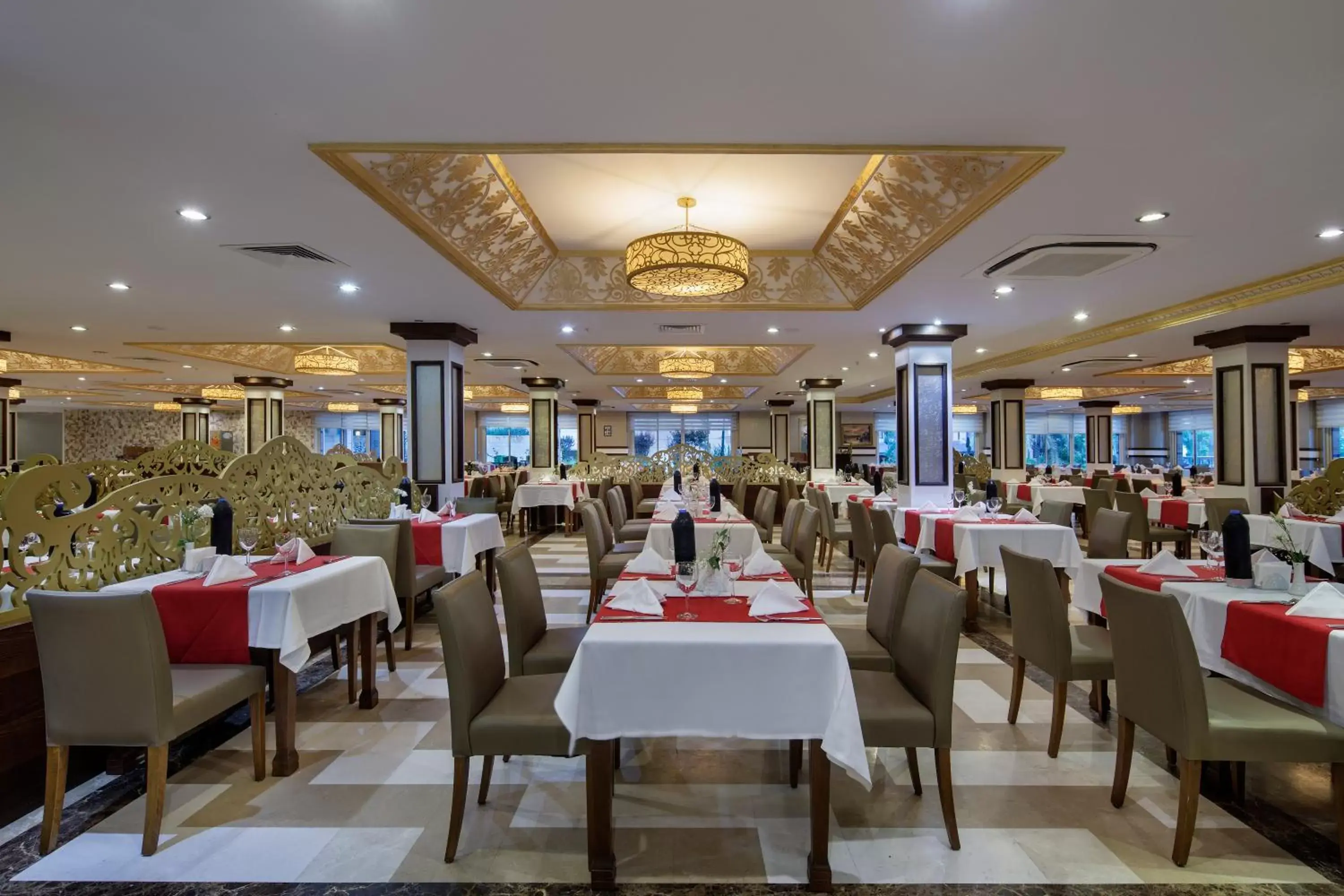 Restaurant/Places to Eat in Crystal Tat Beach Golf Resort & Spa - Ultimate All Inclusive