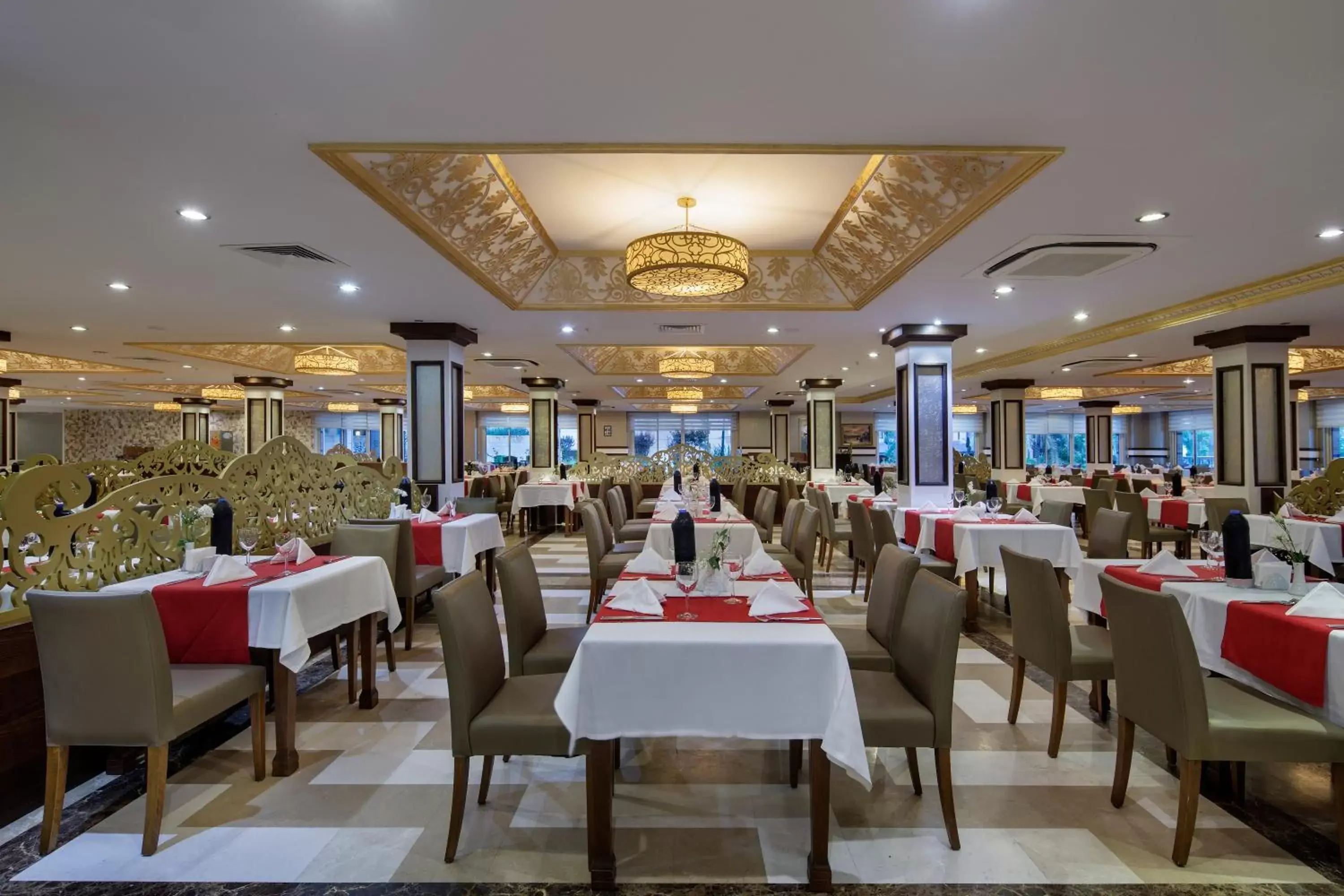 Restaurant/places to eat in Crystal Tat Beach Golf Resort & Spa - Ultimate All Inclusive Restaurant/places to eat in Crystal Tat Beach Golf Resort & Spa - Ultimate All Inclusive