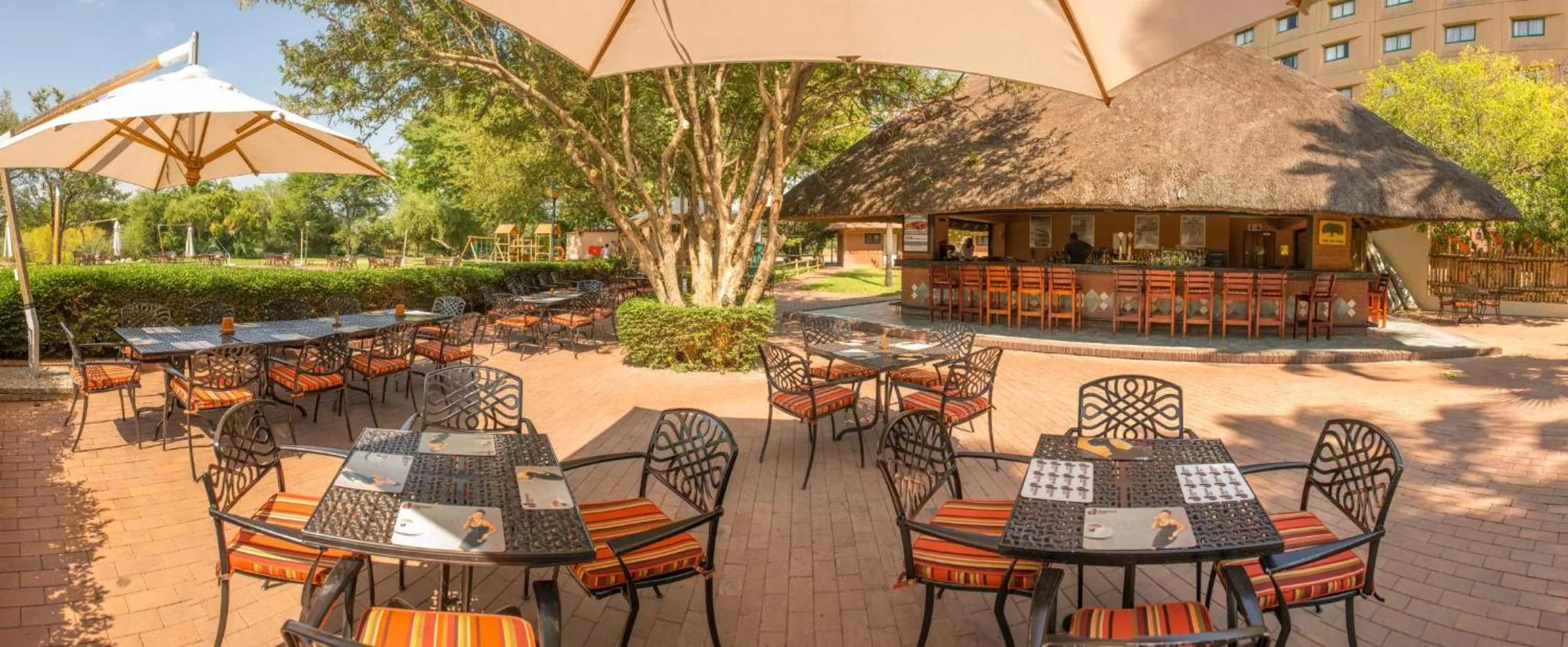Patio in Peermont Metcourt Inn at the Grand Palm, Gaborone