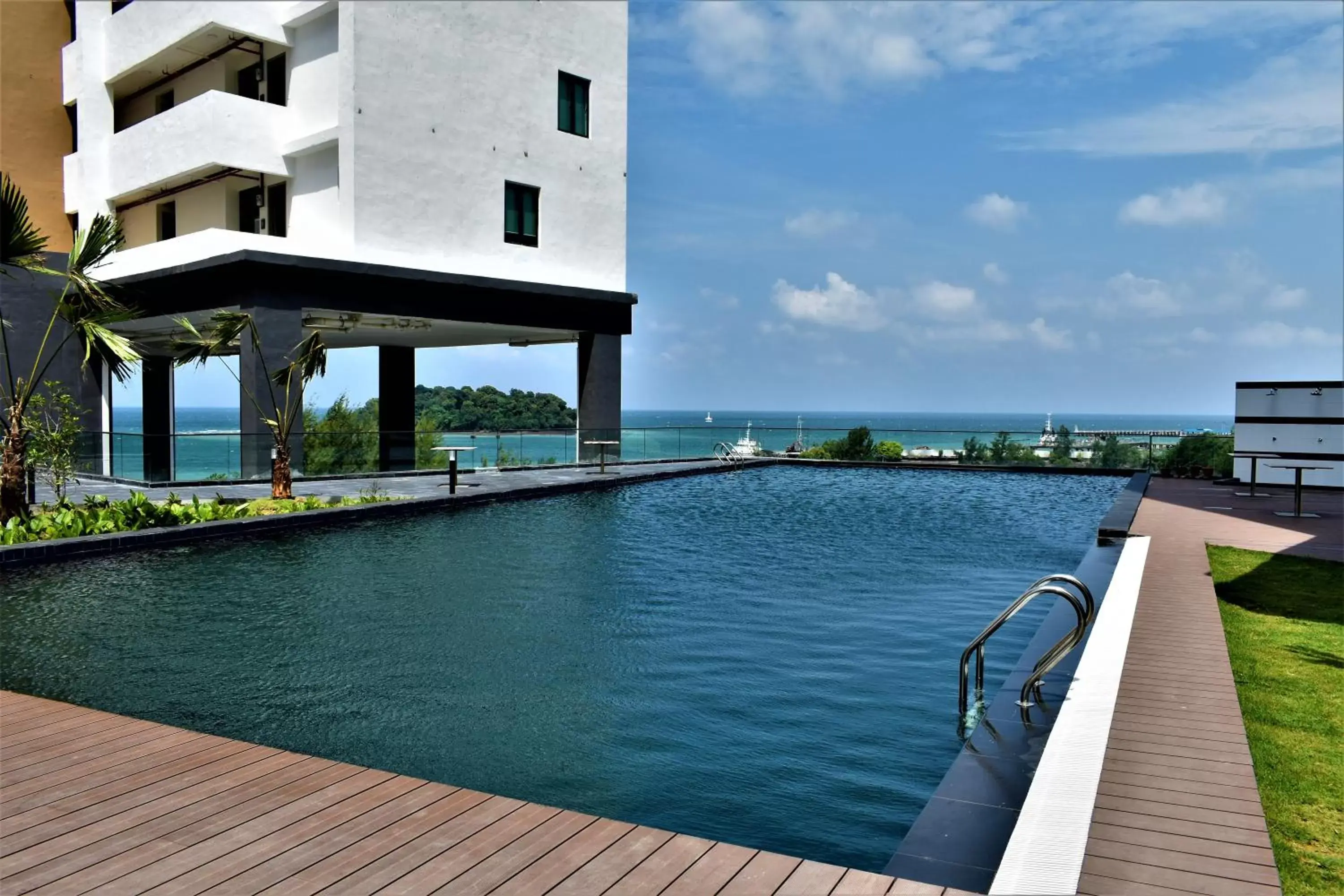 Swimming Pool in D'Wharf Hotel & Serviced Residence