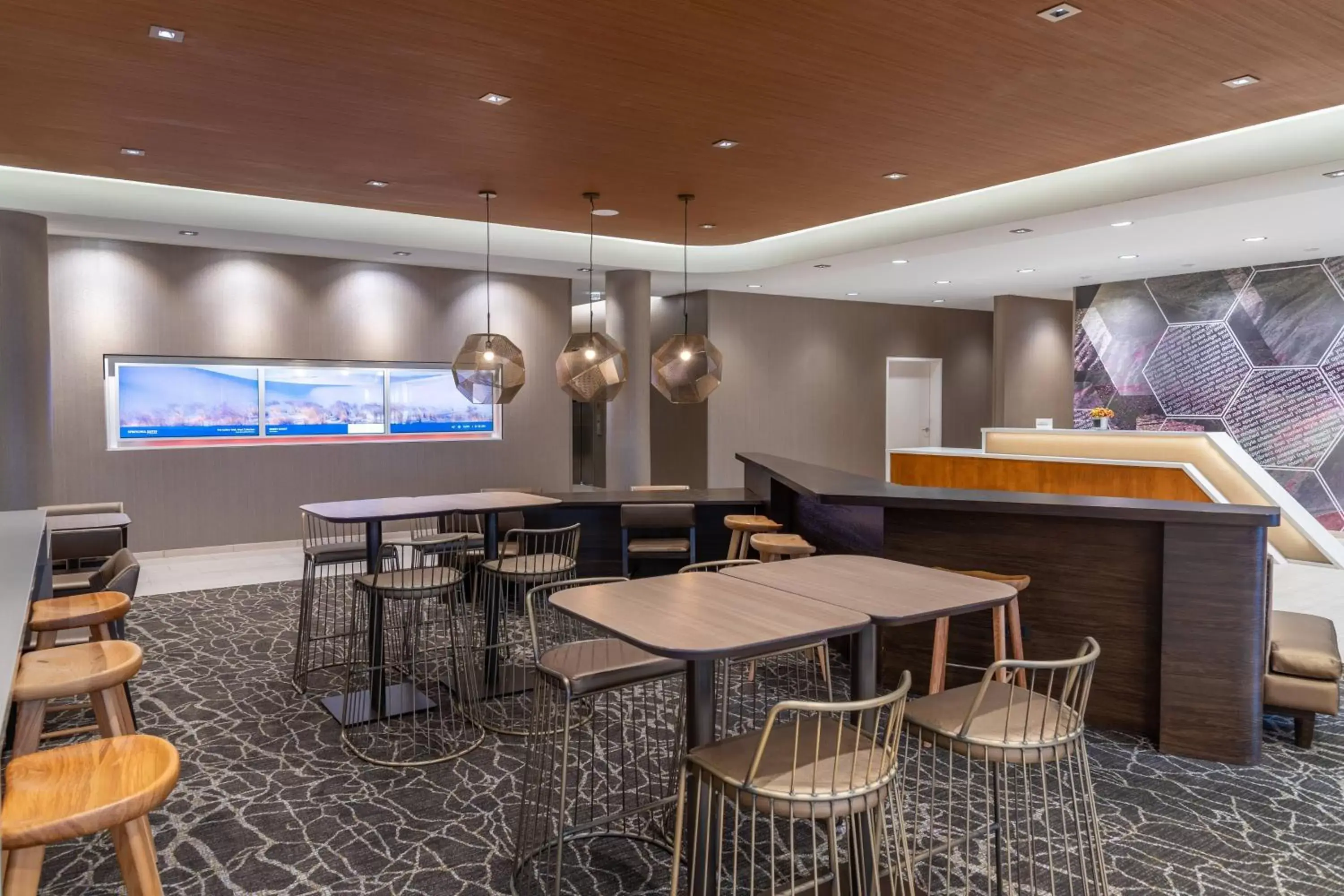 Lobby or reception, Lounge/Bar in SpringHill Suites by Marriott Overland Park Leawood