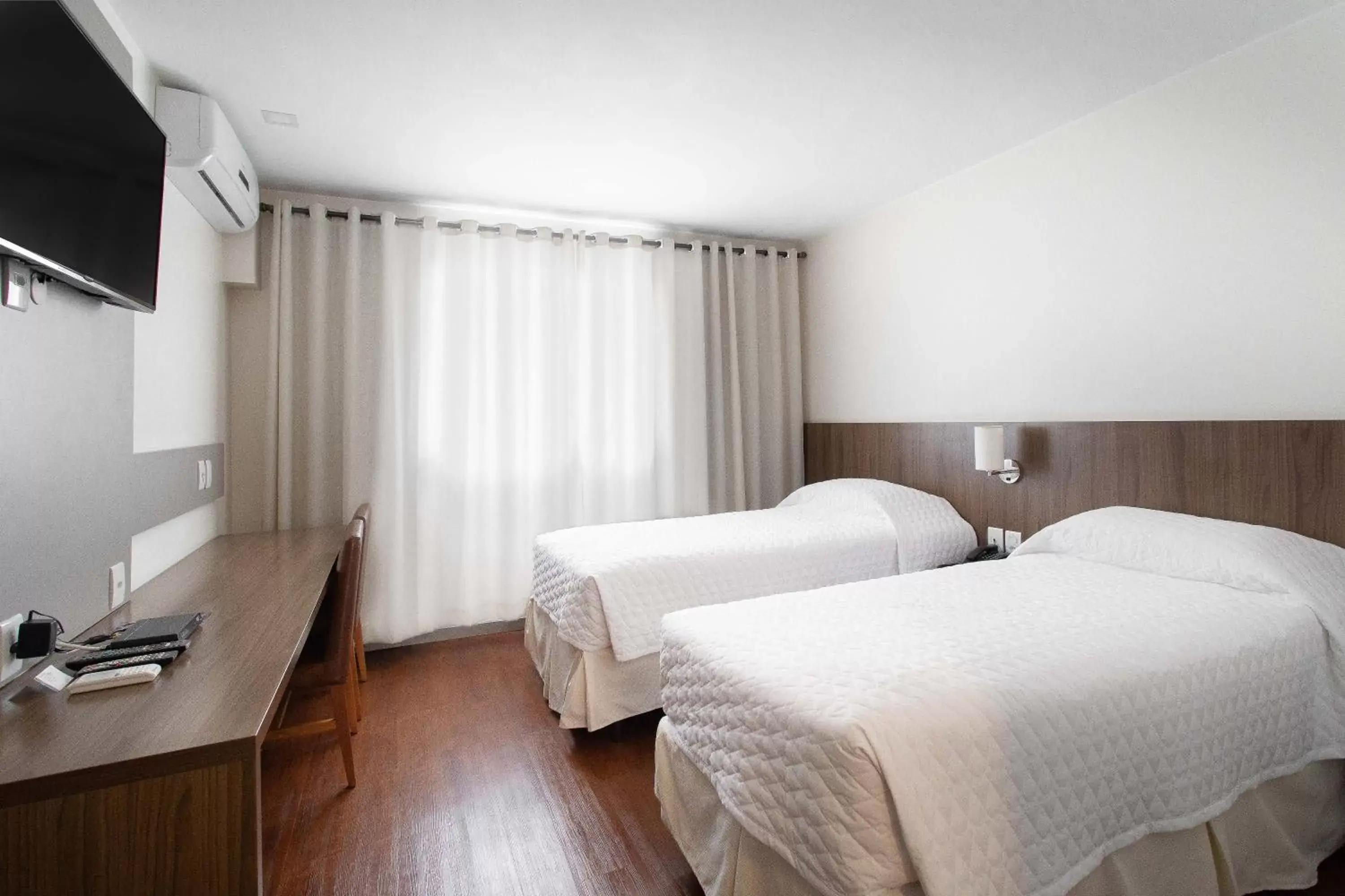 Bedroom, Bed in Hotel Dom Rafael Premium