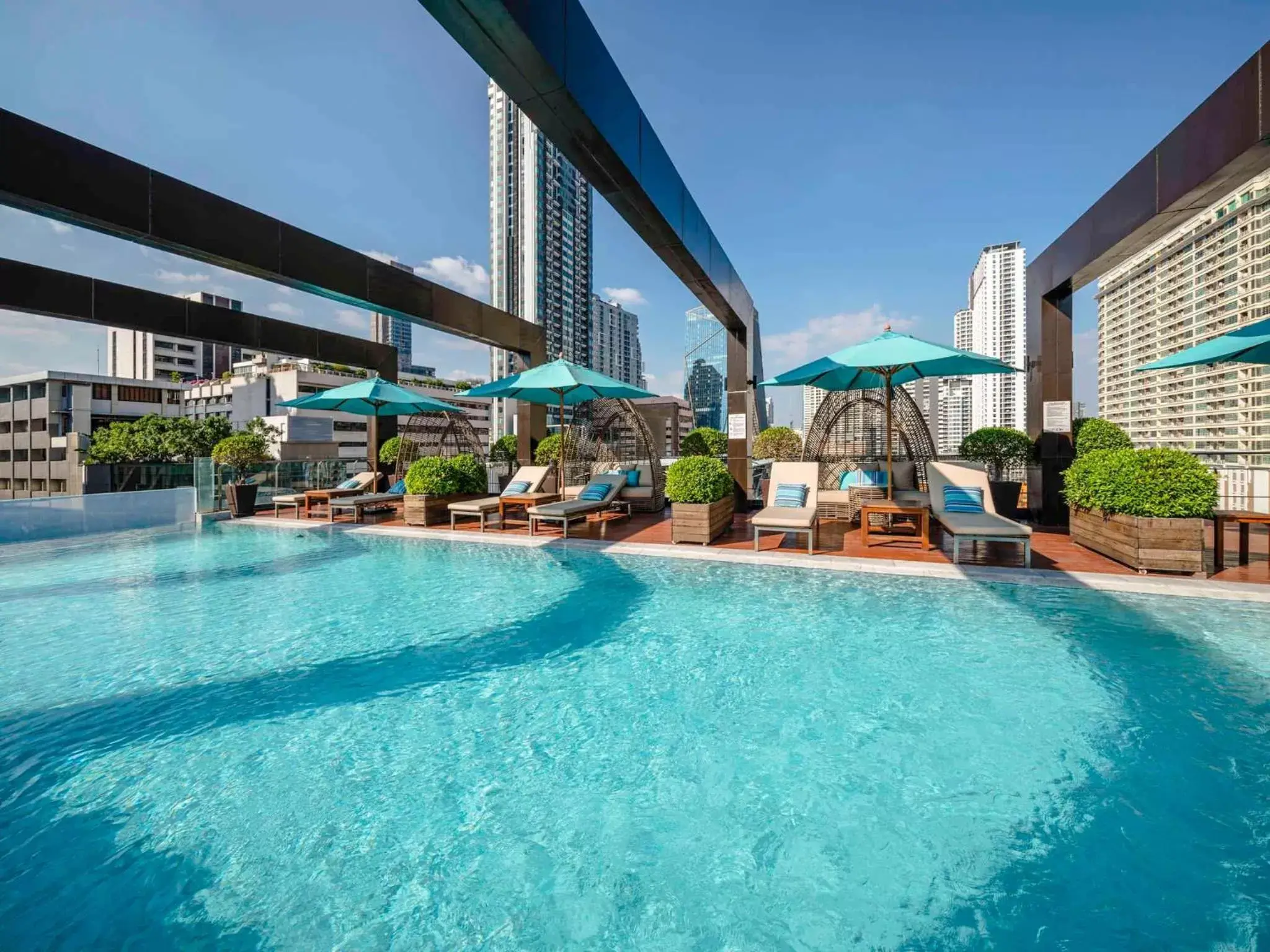 Restaurant/places to eat, Swimming Pool in VIE Hotel Bangkok, MGallery