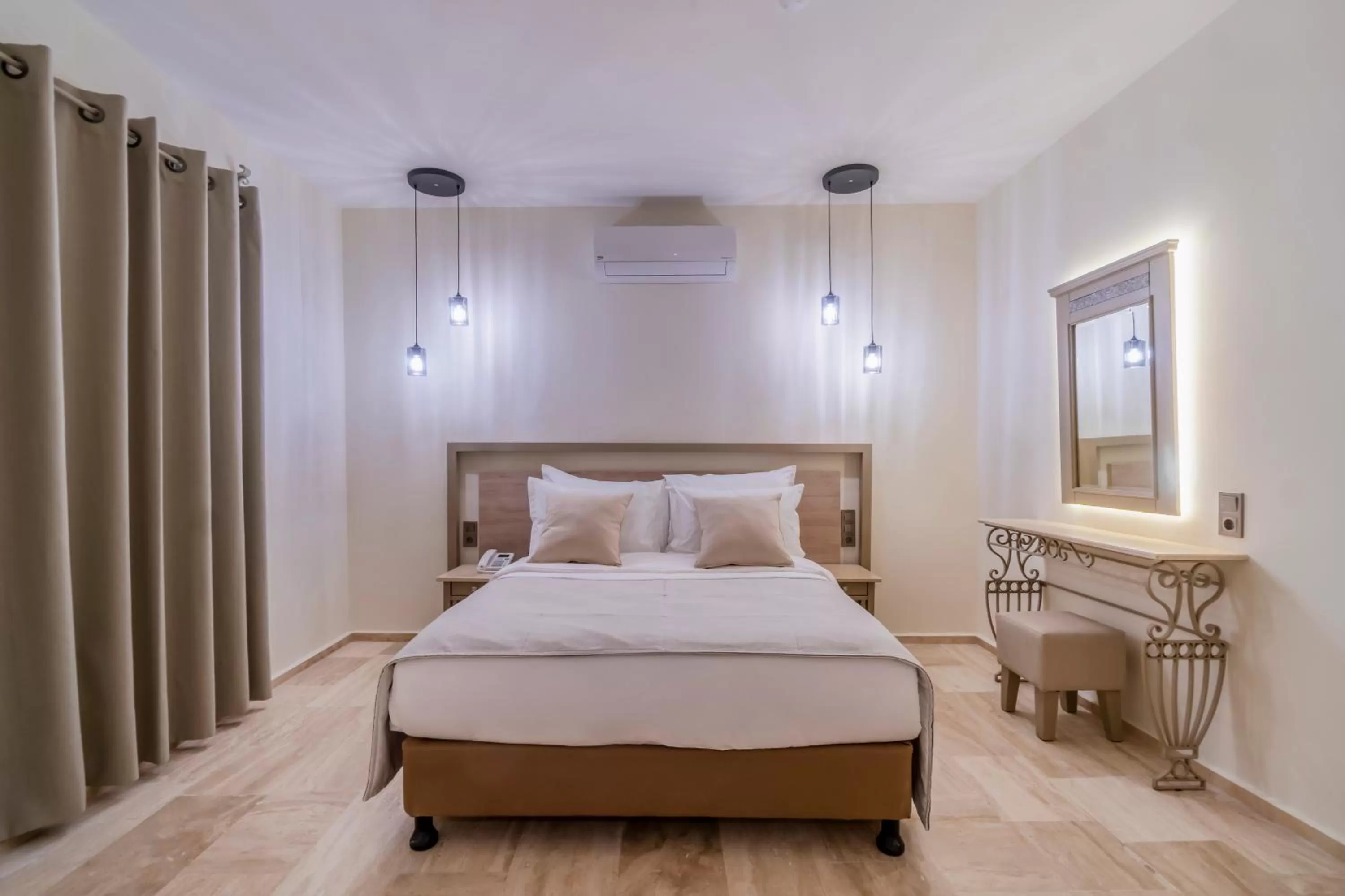 Bedroom, Bed in Manzara Boutique Hotel - Adults Only