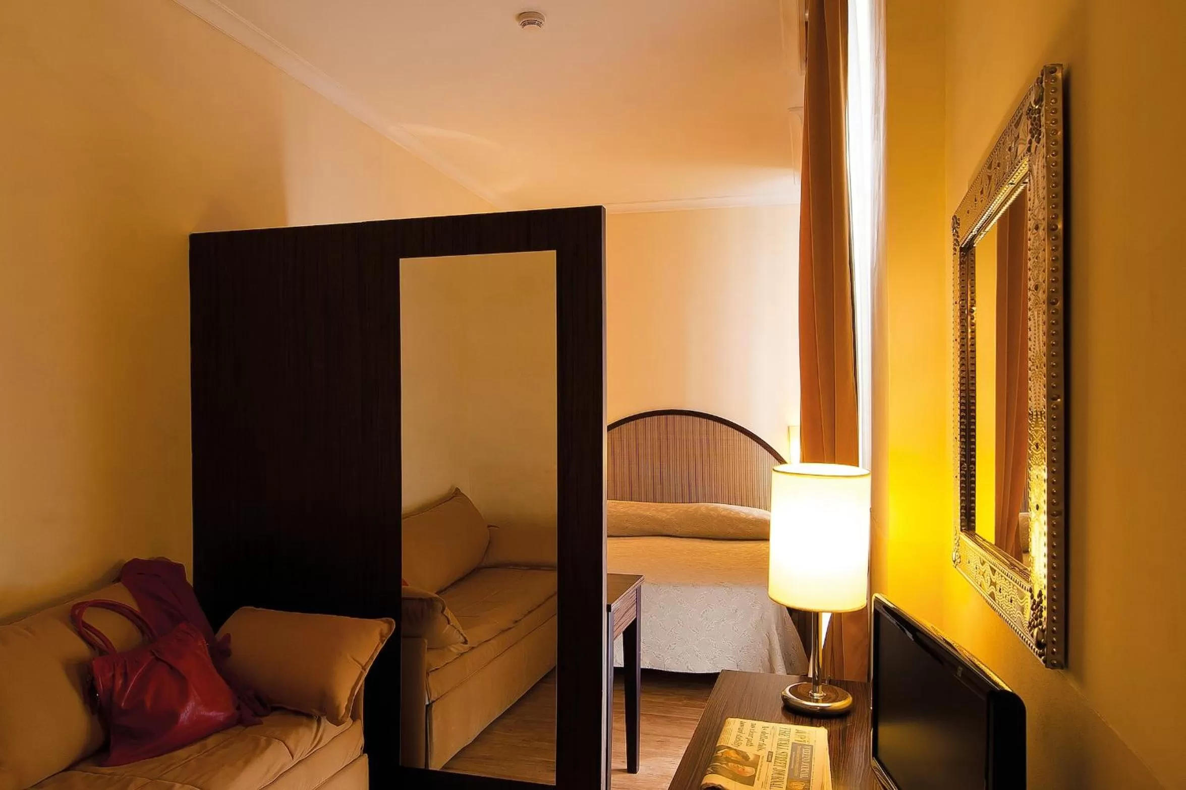 Bed in Hotel Novecento