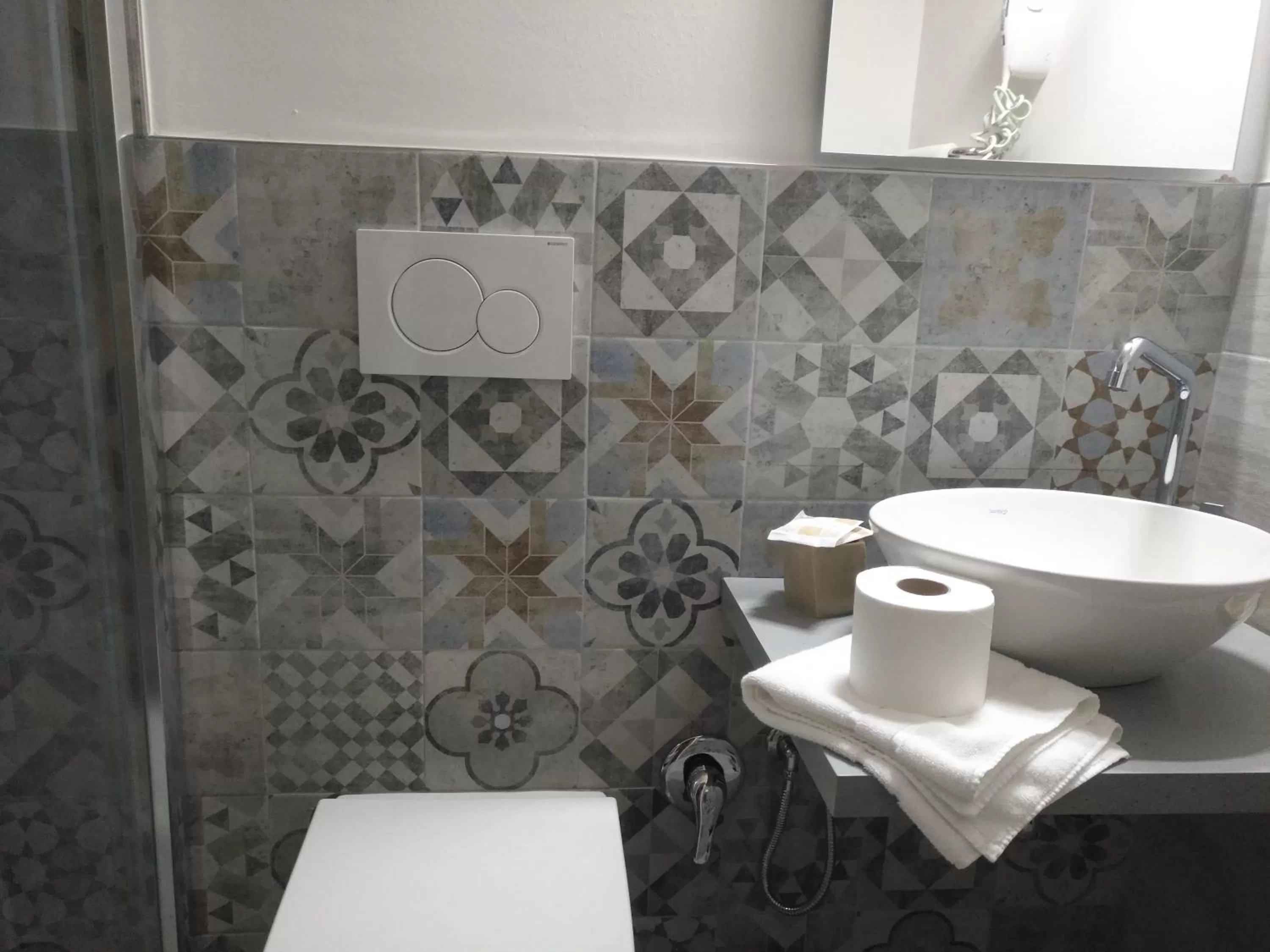 Bathroom in Cicerone Guest House