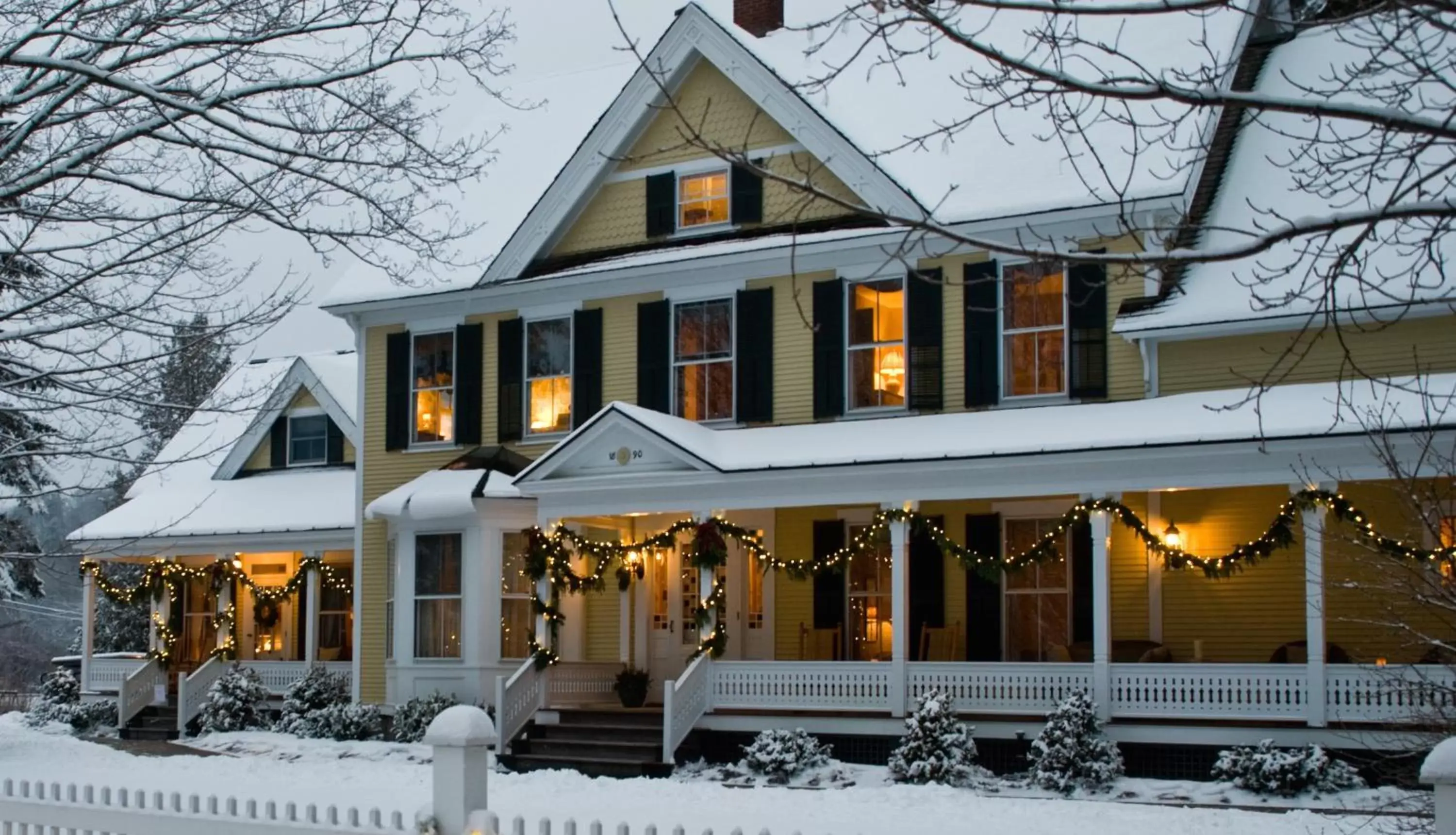 Property building, Winter in Jackson House Inn