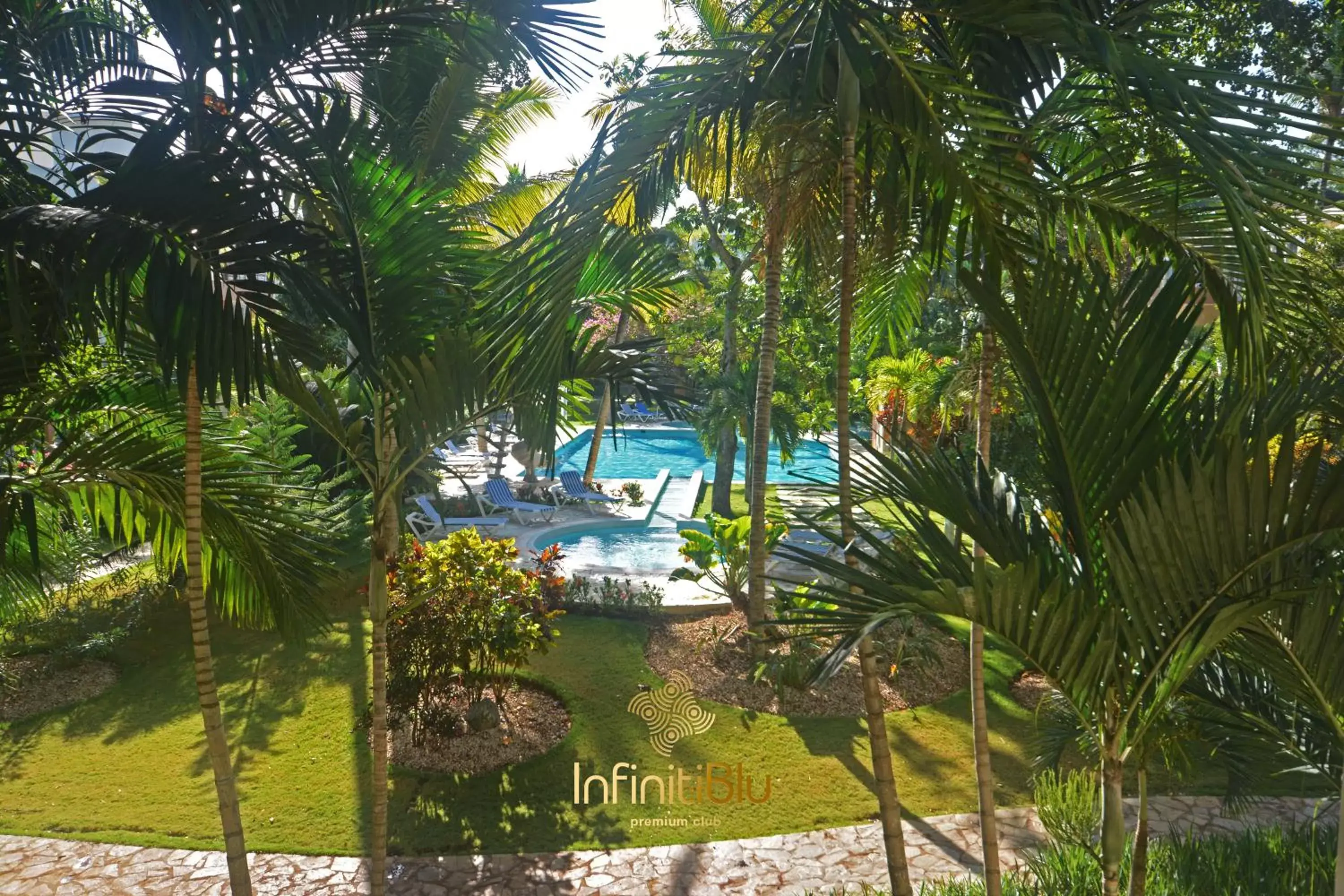 Garden, Pool View in Instyle Residences at Infiniti Blu