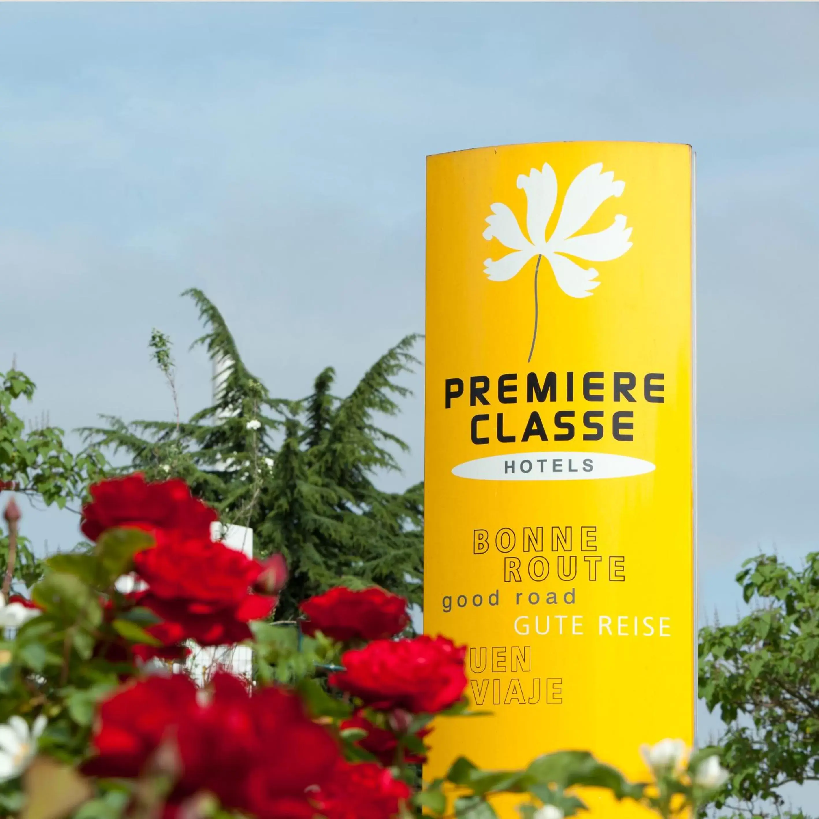 Facade/entrance, Property Logo/Sign in Premiere Classe Bayeux