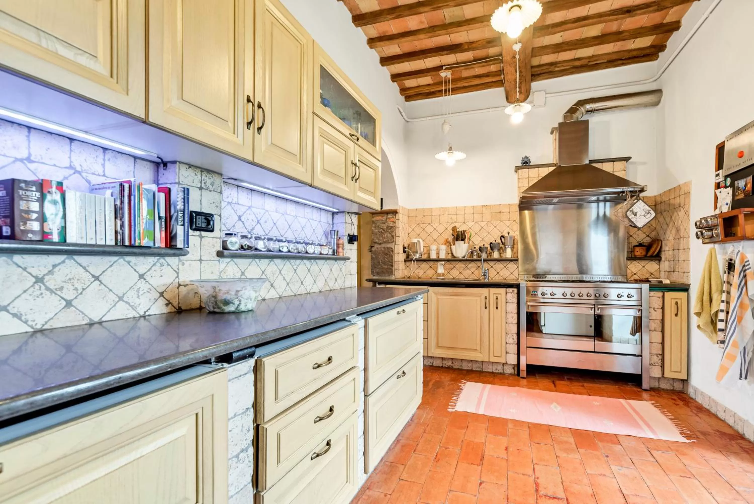 Kitchen or kitchenette in Casale dei Gelsi