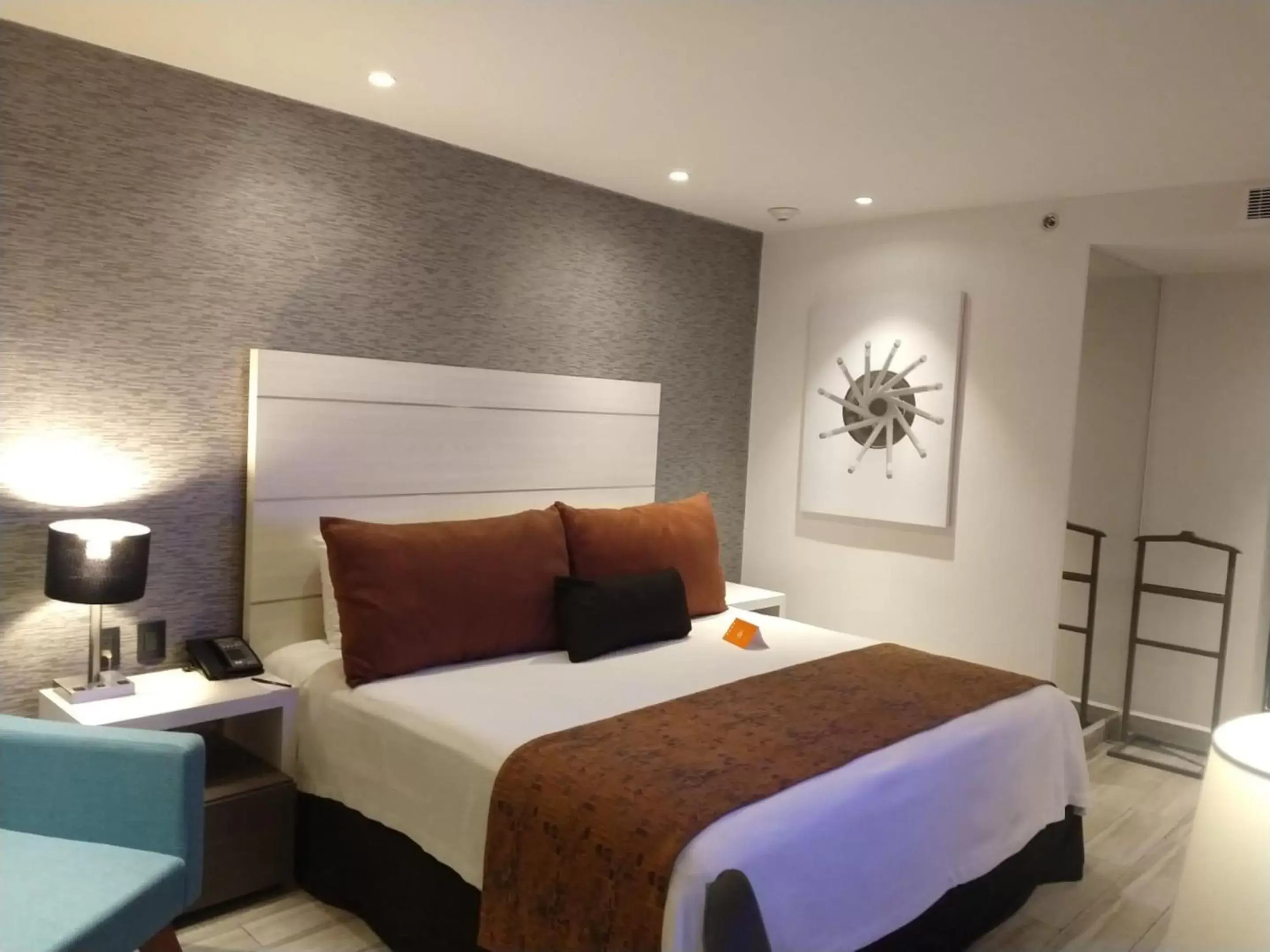 Bedroom, Bed in Real Inn Celaya