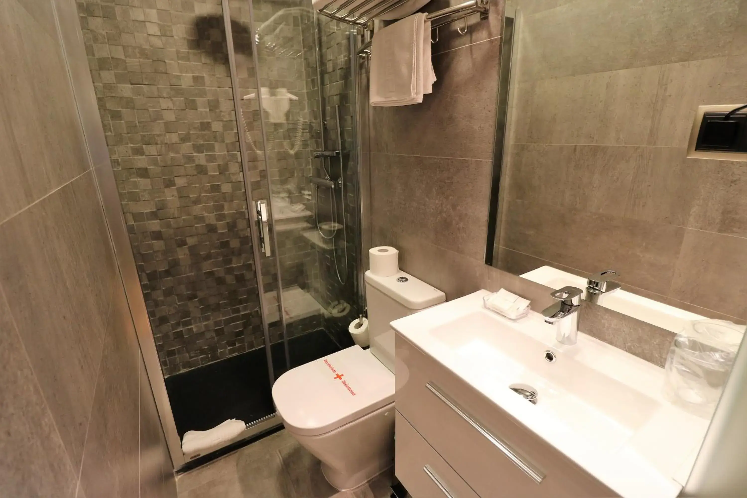 Bathroom in Hostal Hispano - Argentino