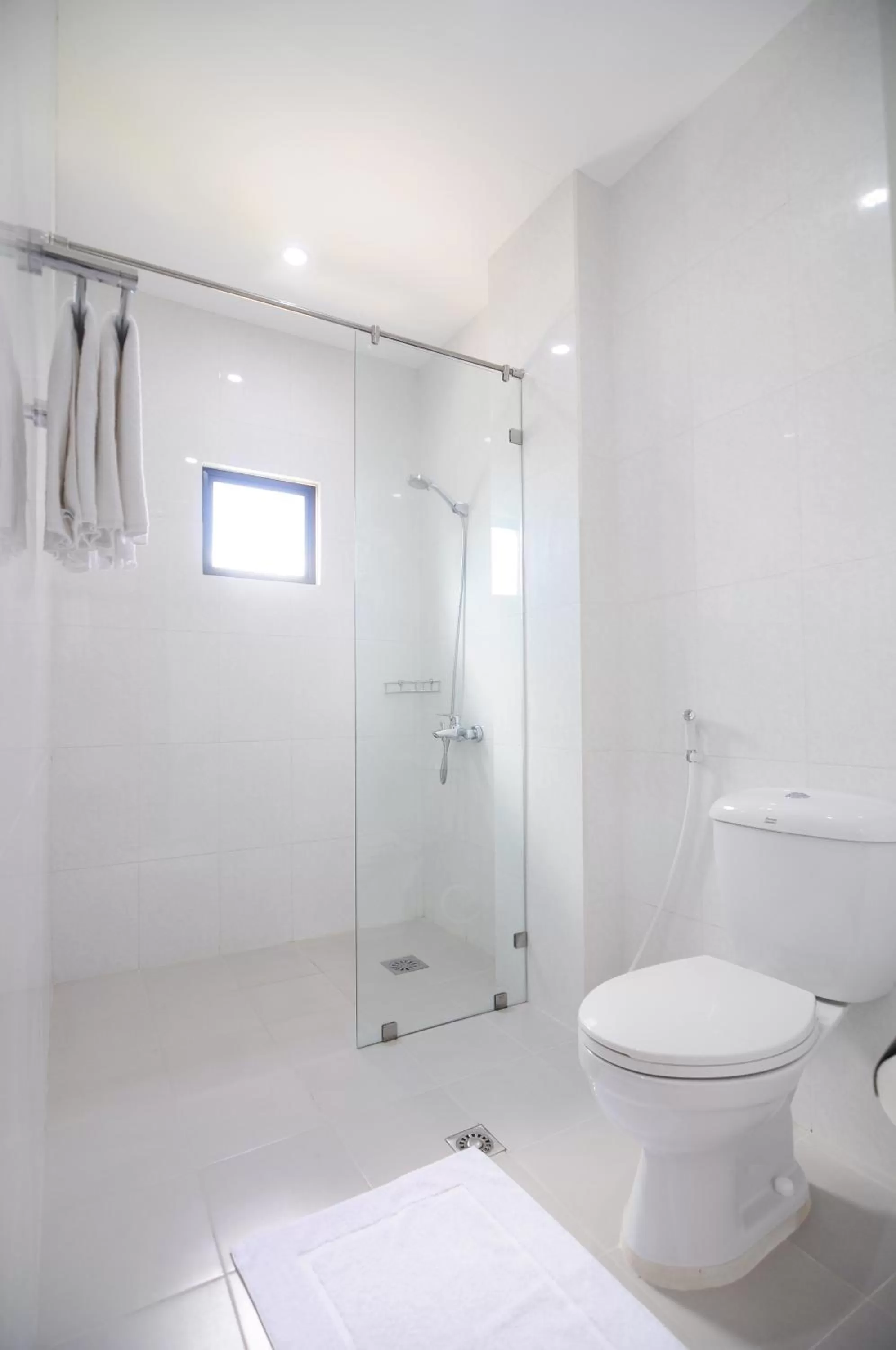 Bathroom in 717 Cesar Place Hotel