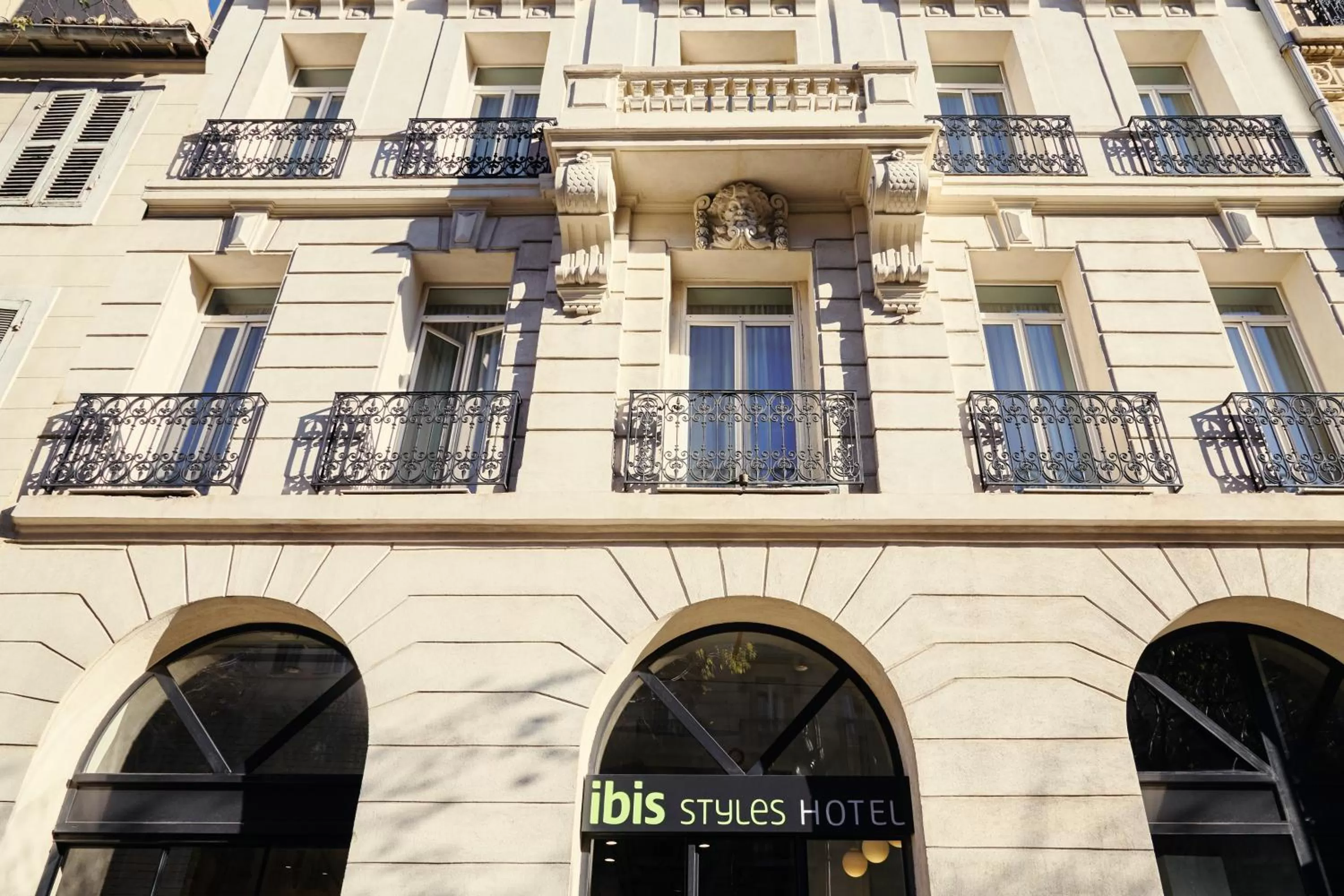 Property logo or sign in ibis Styles Marseille Gare Saint-Charles