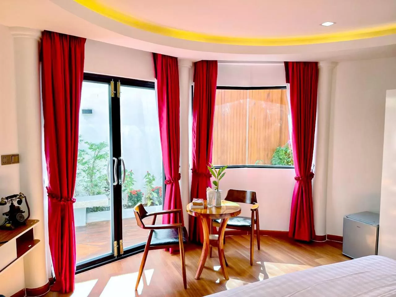 Guests in Cambana La Riviere Boutique