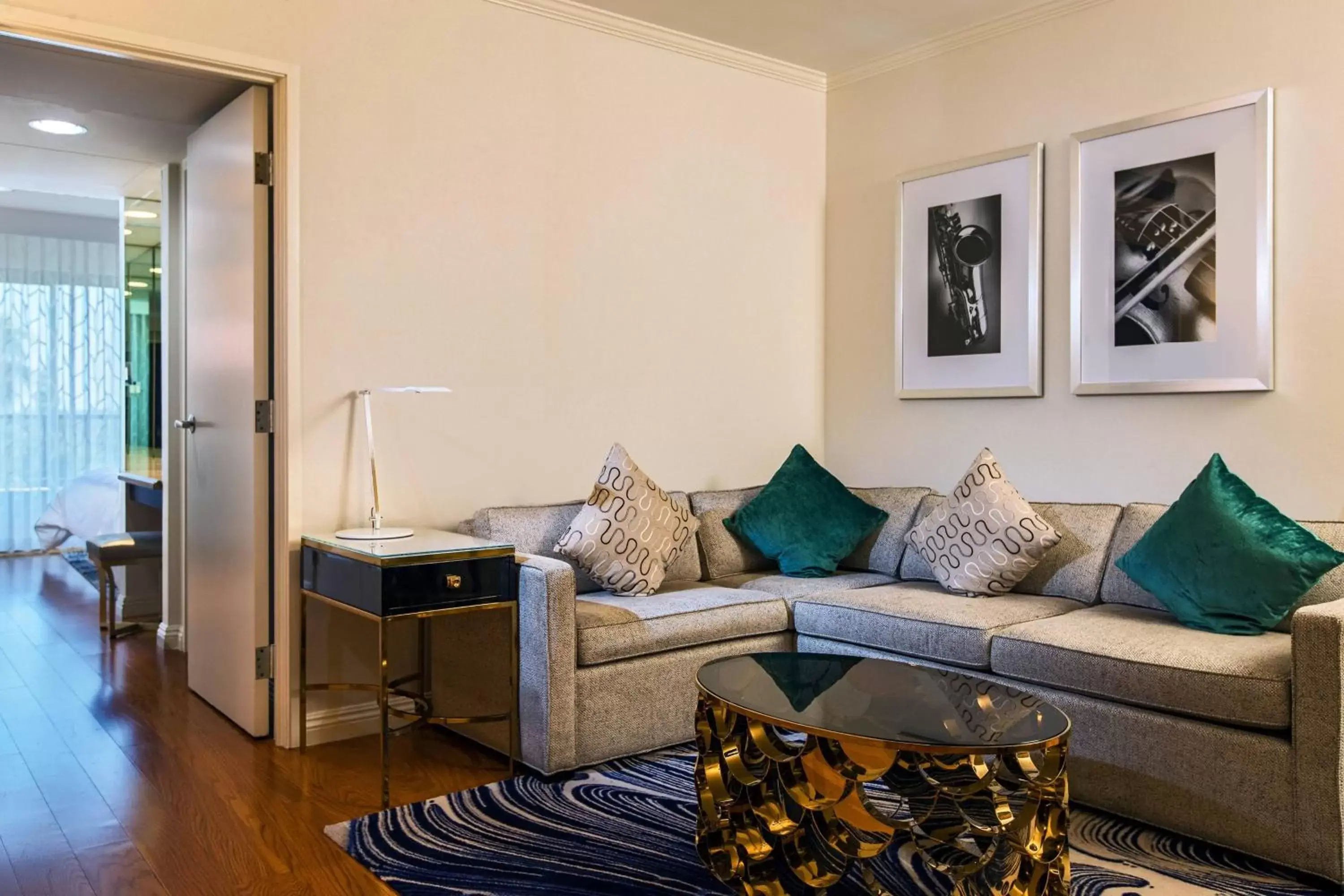 Living room, Seating Area in Avenue of the Arts Costa Mesa, a Tribute Portfolio Hotel