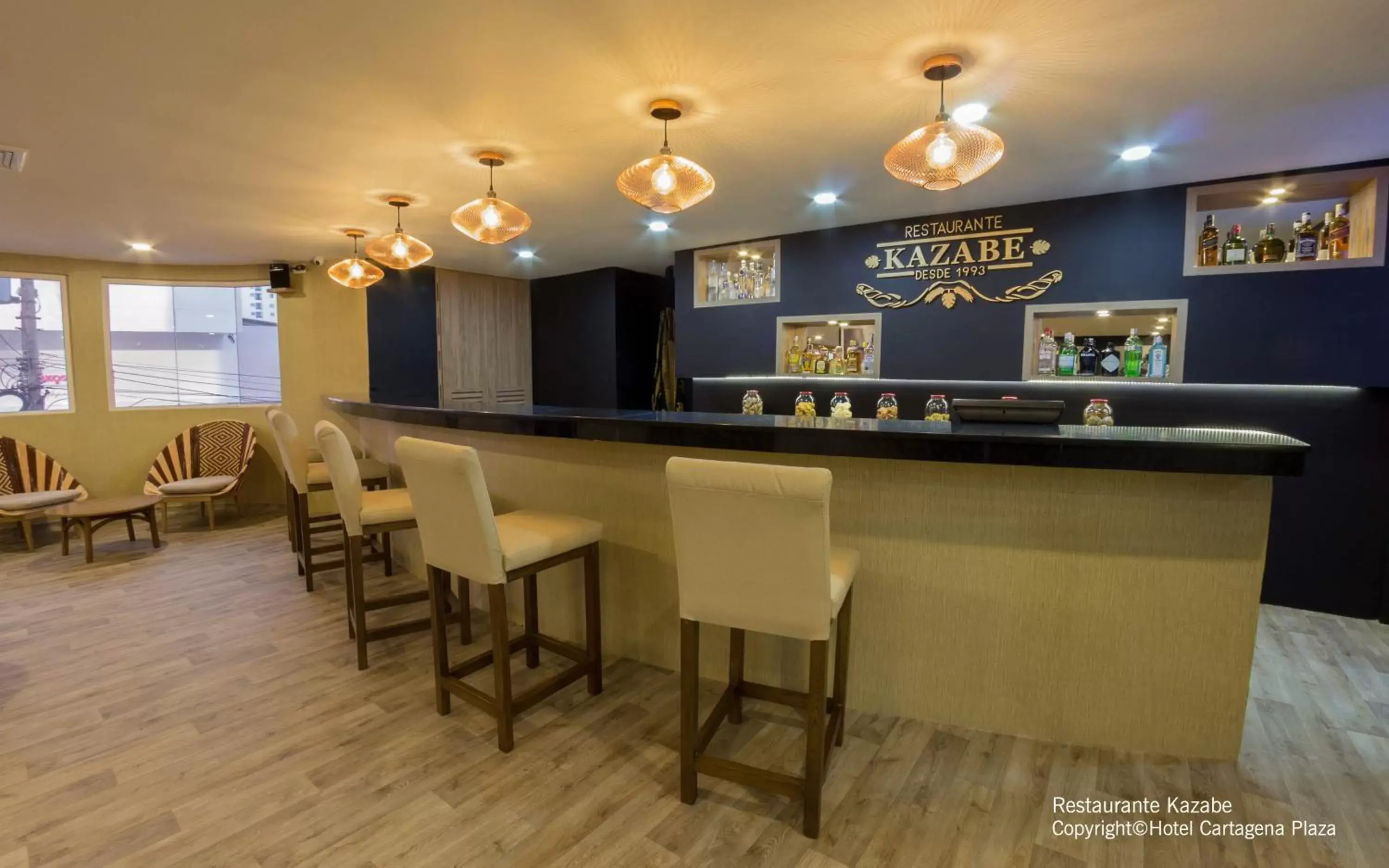 Restaurant/places to eat in Hotel Cartagena Plaza