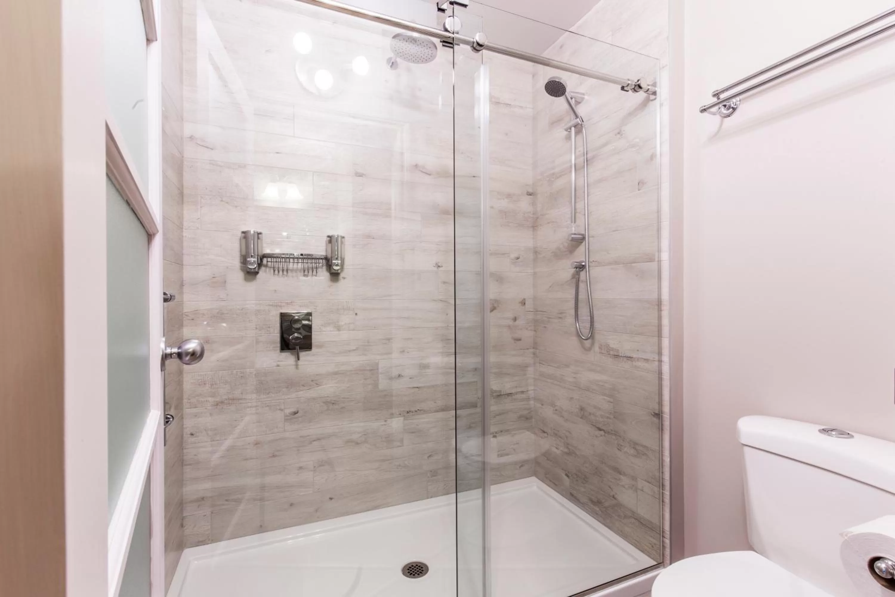 Bathroom in Auberge Fleurs de Lune